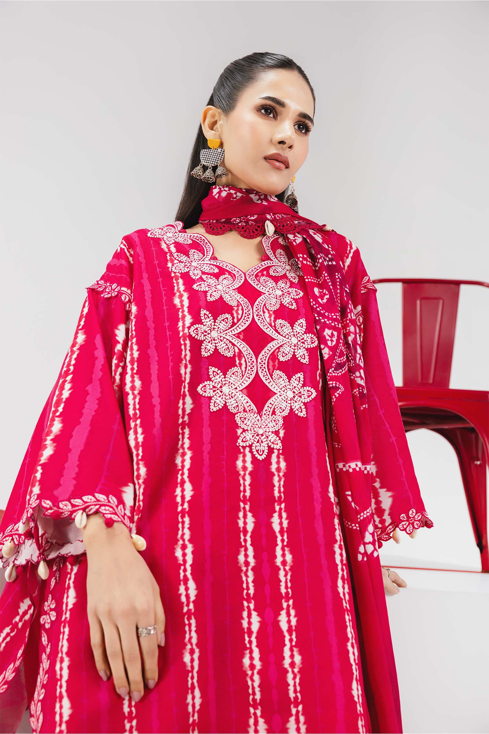 MARIA B | 3 Pc Unstitched Embroidered Lawn Suit | MB-CUSV13-14A