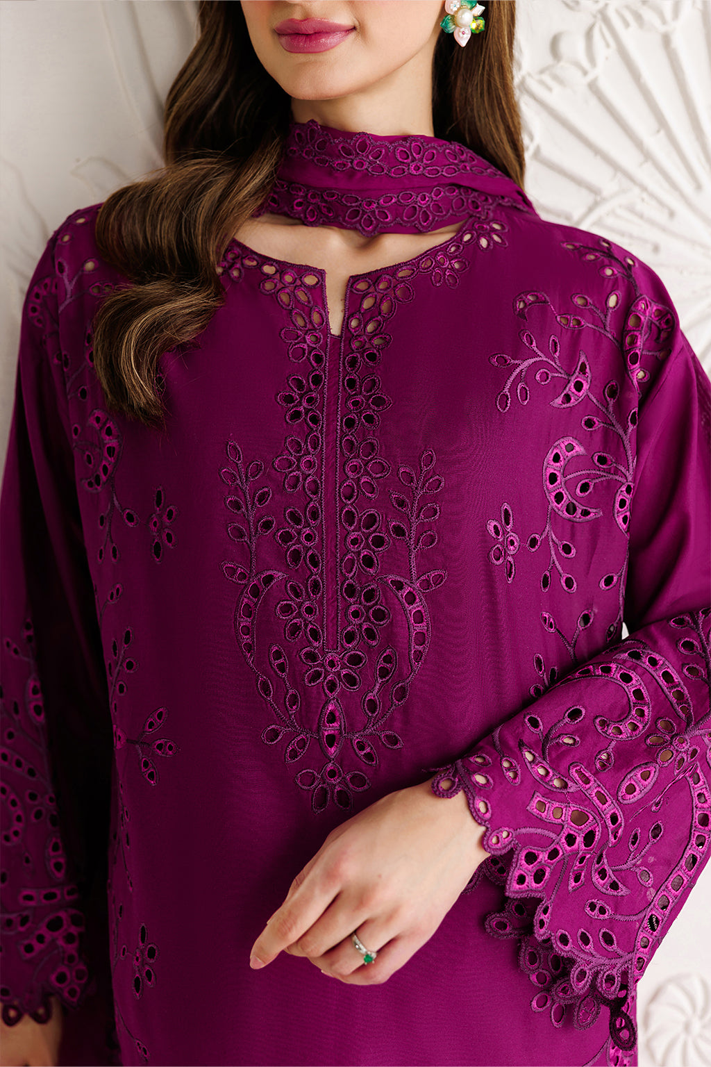Iznik | Lawn ’26 | UE-678