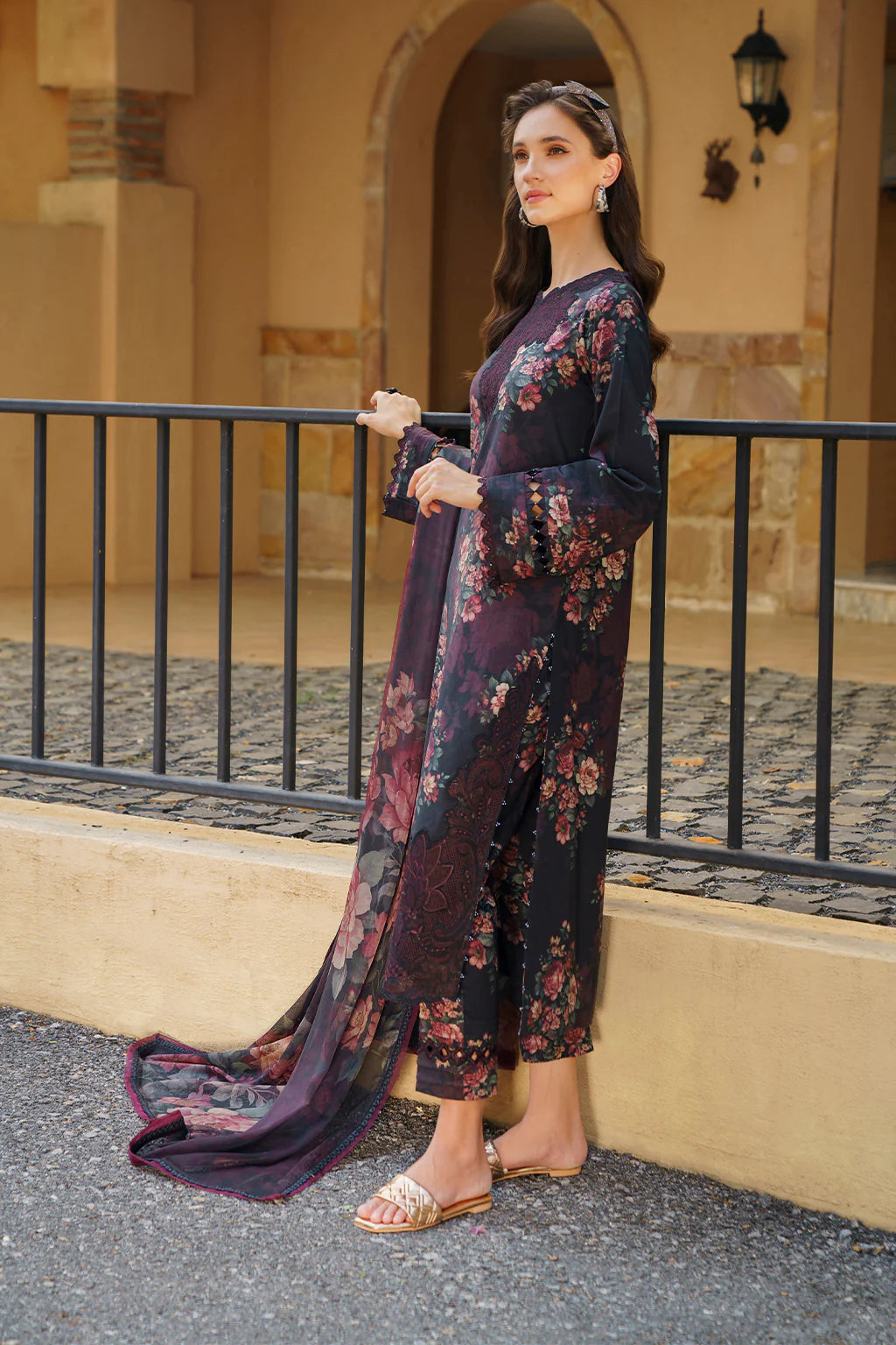 Iznik | Online Exclusive Lawn | UE-214
