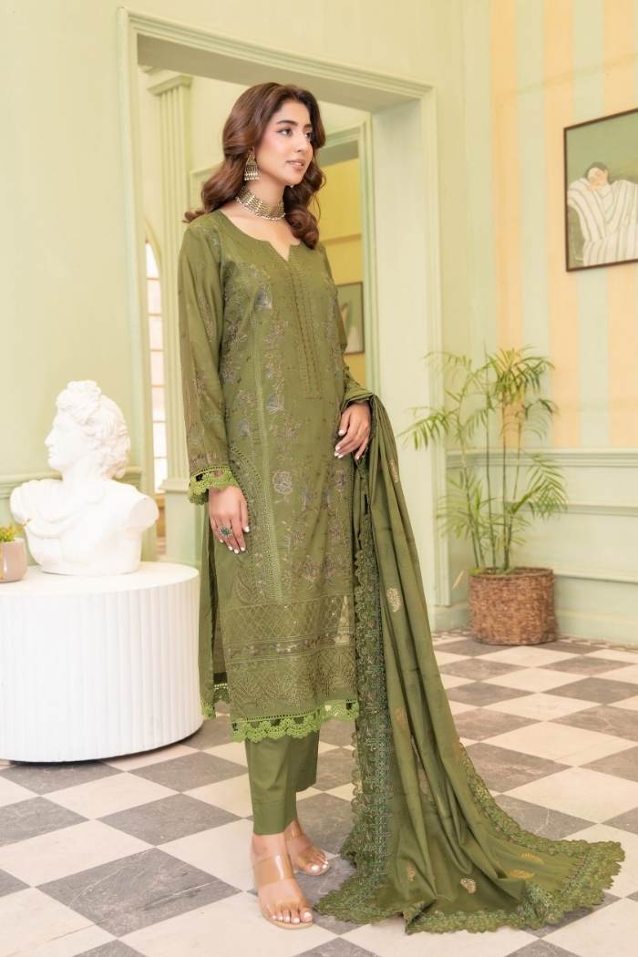 Riaz Arts | Namoos Lawn | RA-N-07
