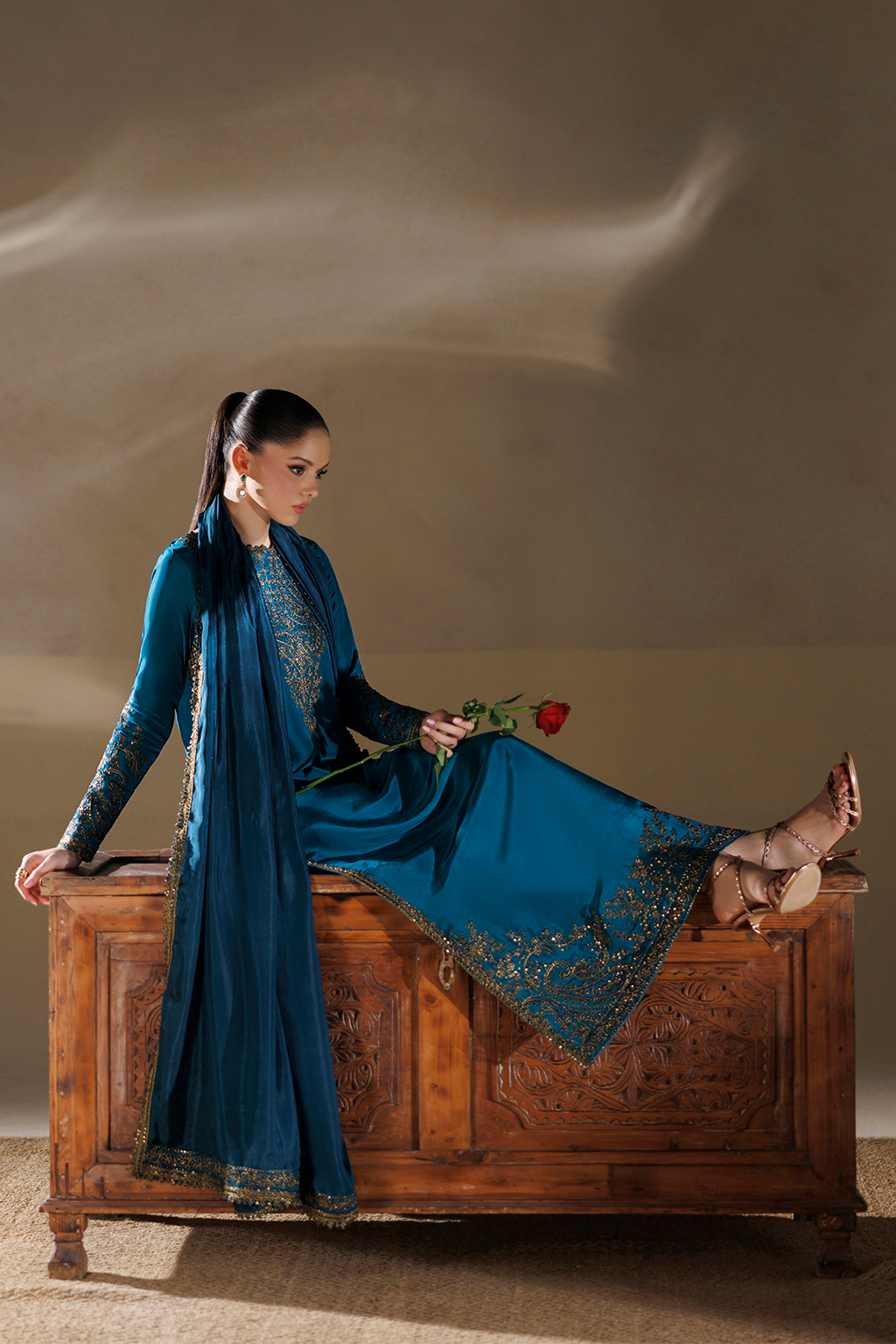 Iznik | Formals 26 Embroidered Ramen Silk | UE-731