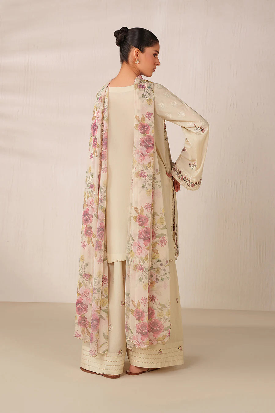Iznik | Online Exclusive Lawn | UE-627
