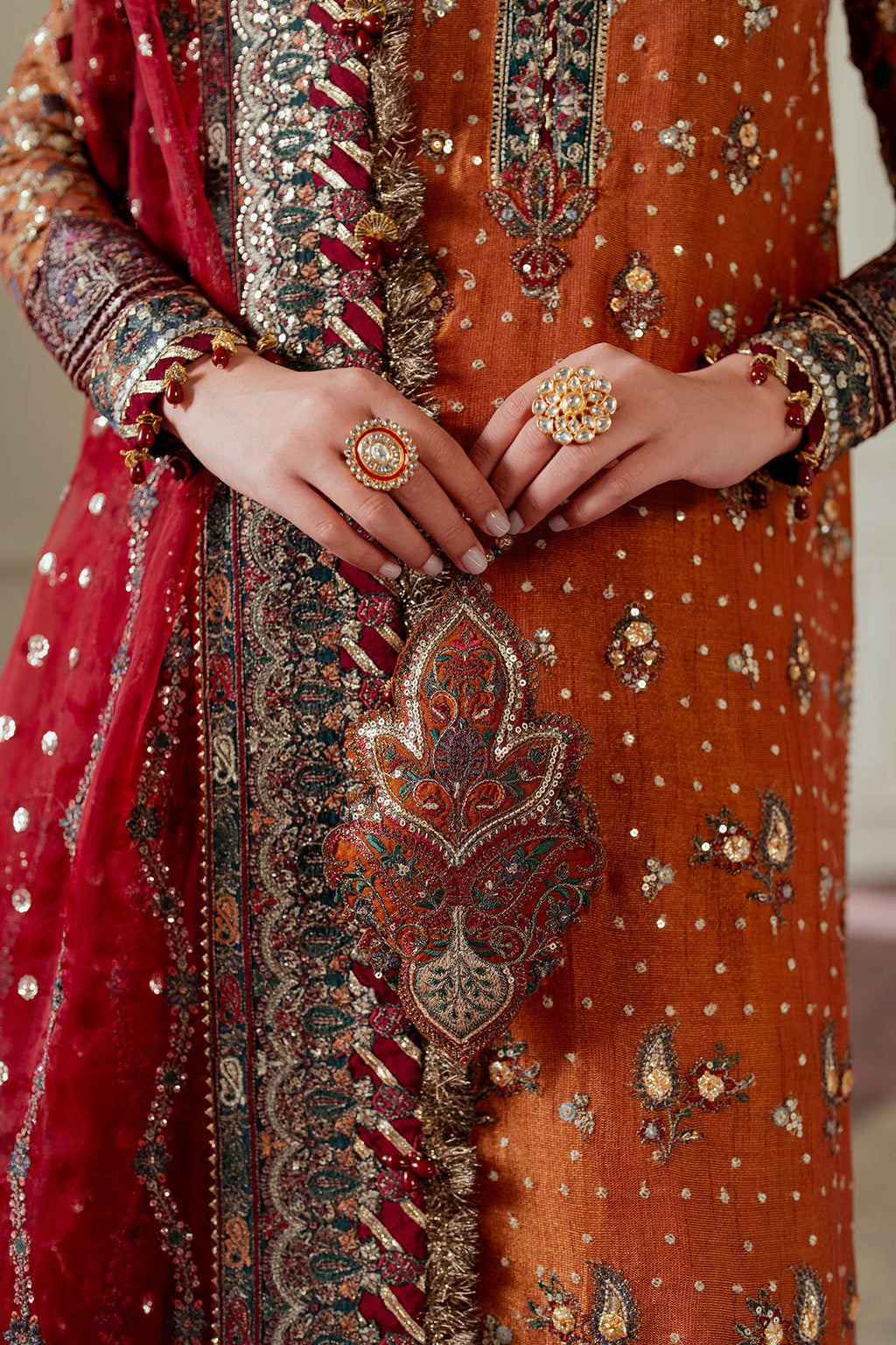 Baroque | EMBROIDERED NET | CH13-01