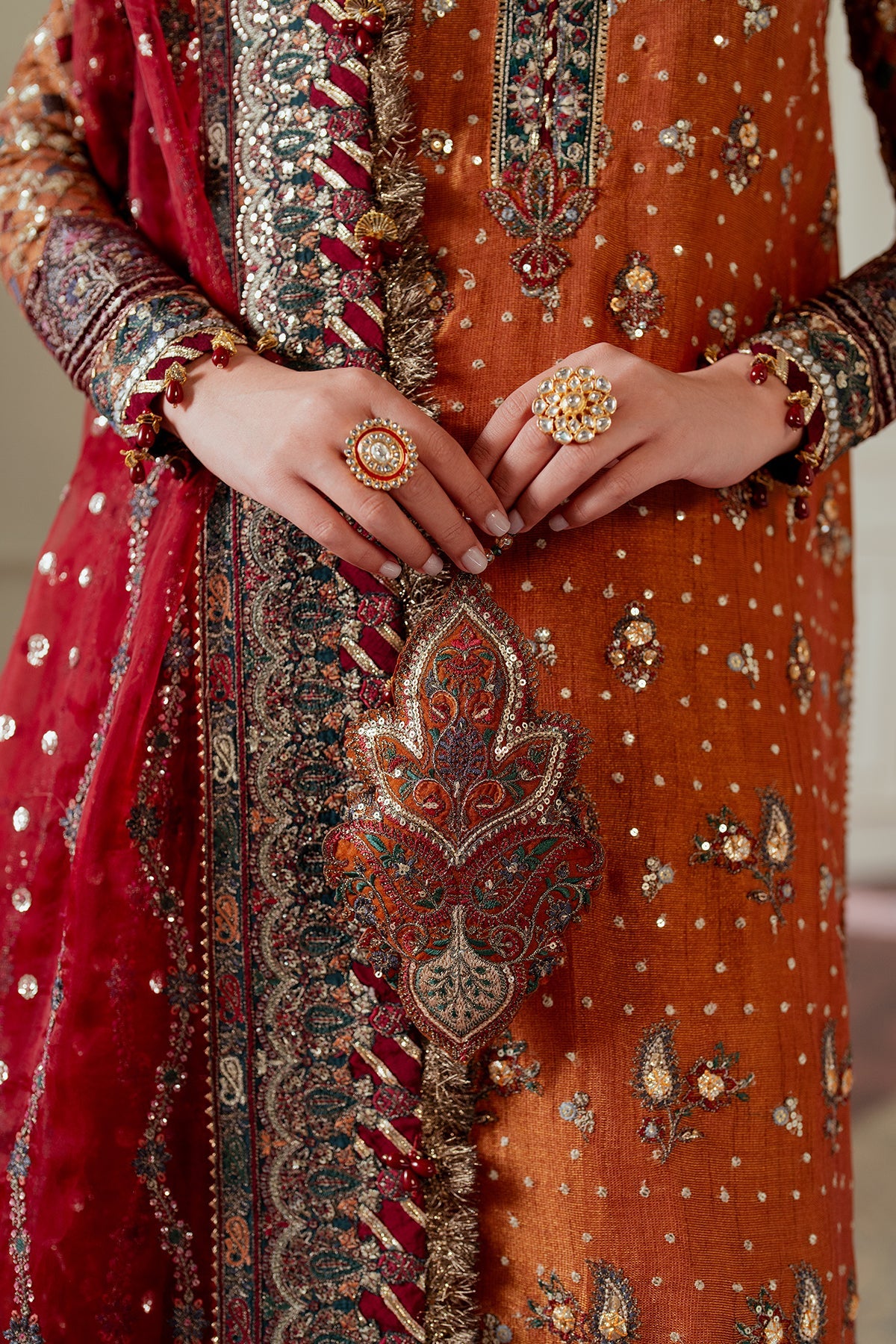 Baroque | EMBROIDERED NET | CH13-01