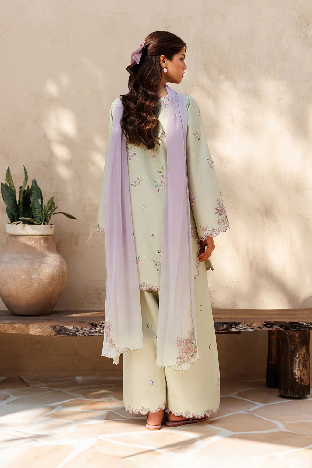 Iznik | Printed Lawn | UE-665
