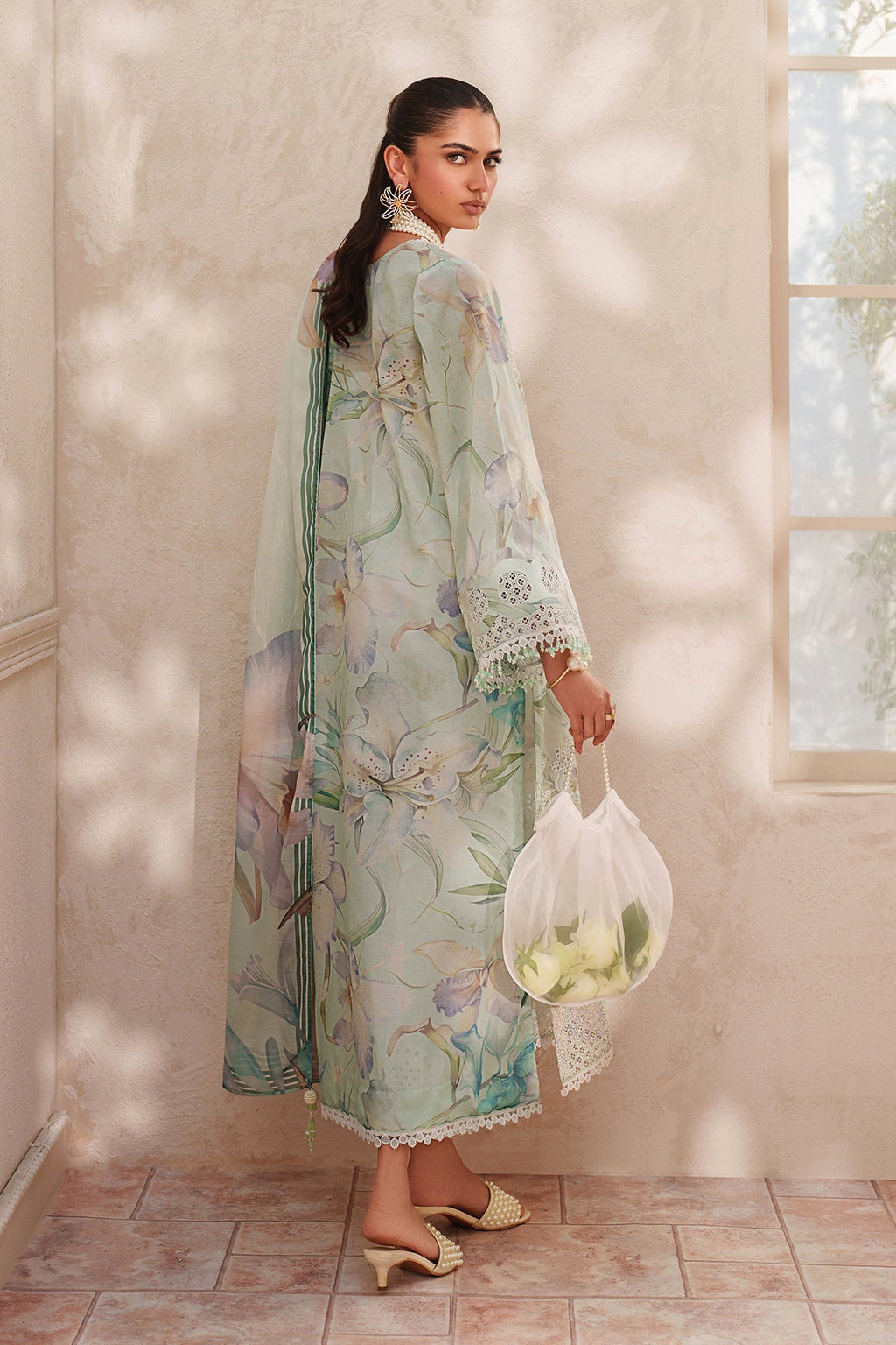 Baroque | Embroidered lawn | UF-4410