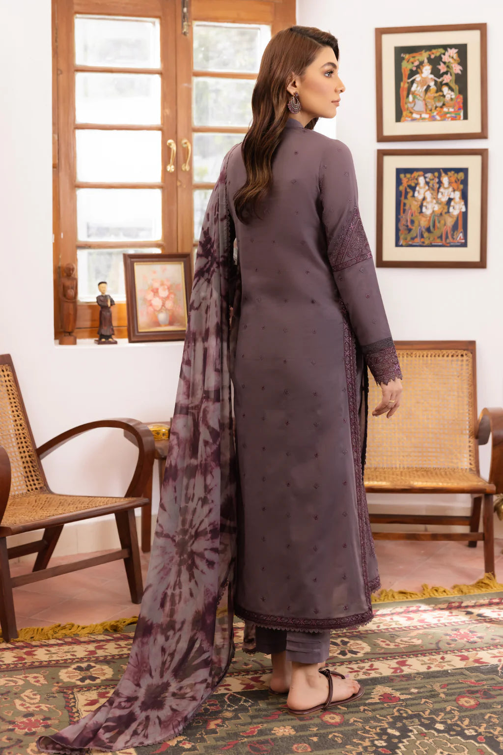 IZNIK | Dastan Lawn 23 | IDL-02 BAREEA