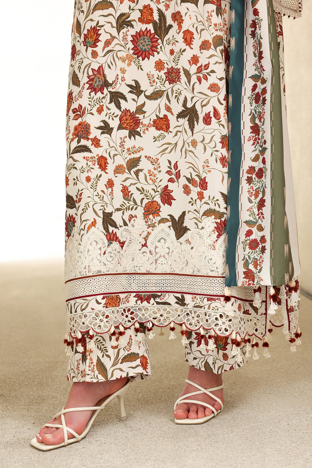 Baroque | Embroidered Viscose SIlk Winter | SF-4557