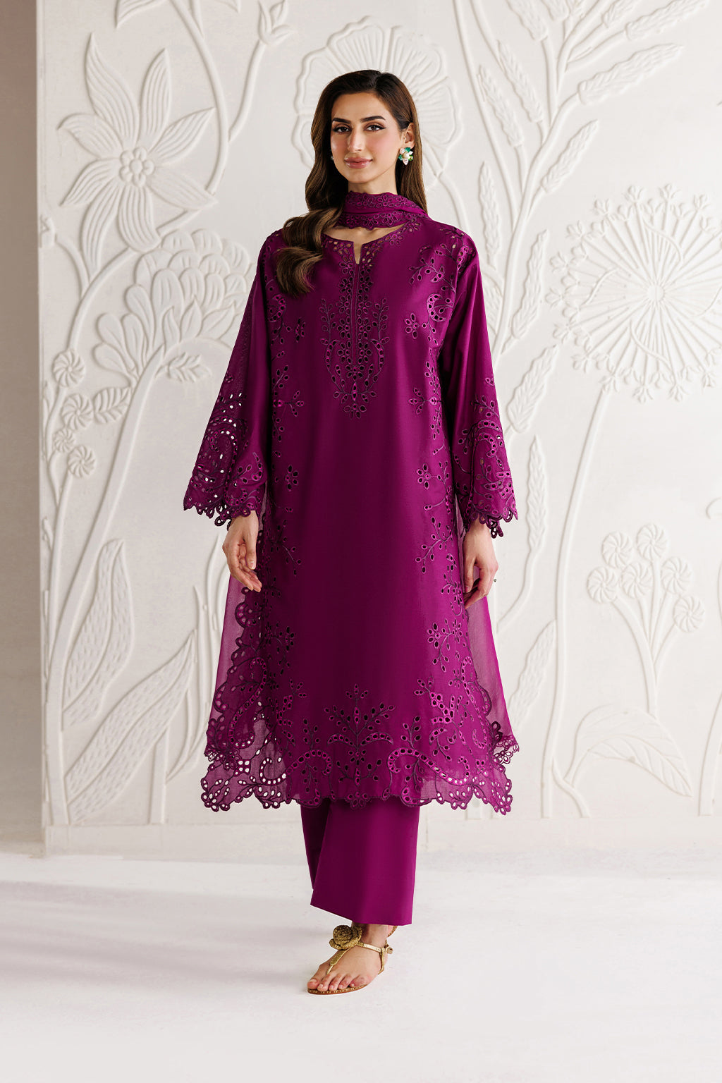 Iznik | Lawn ’26 | UE-678