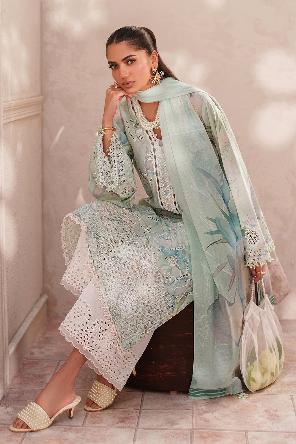 Baroque | Embroidered lawn | UF-4410