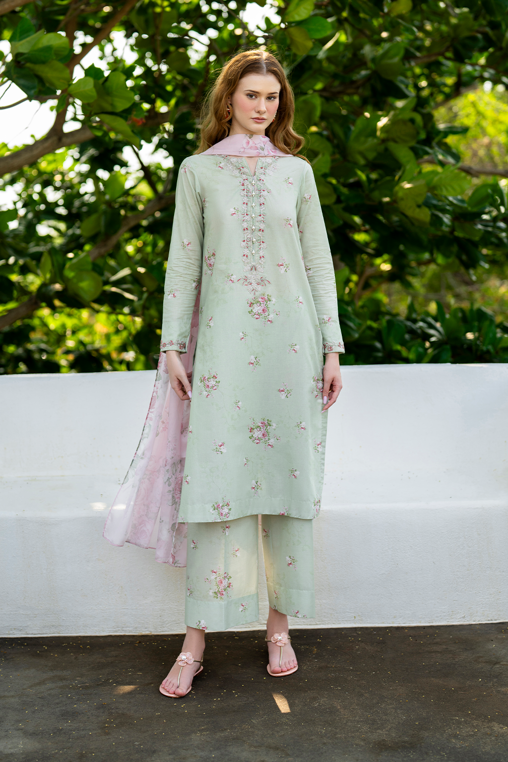 Iznik | Exclusive Printed Lawn | UE-487