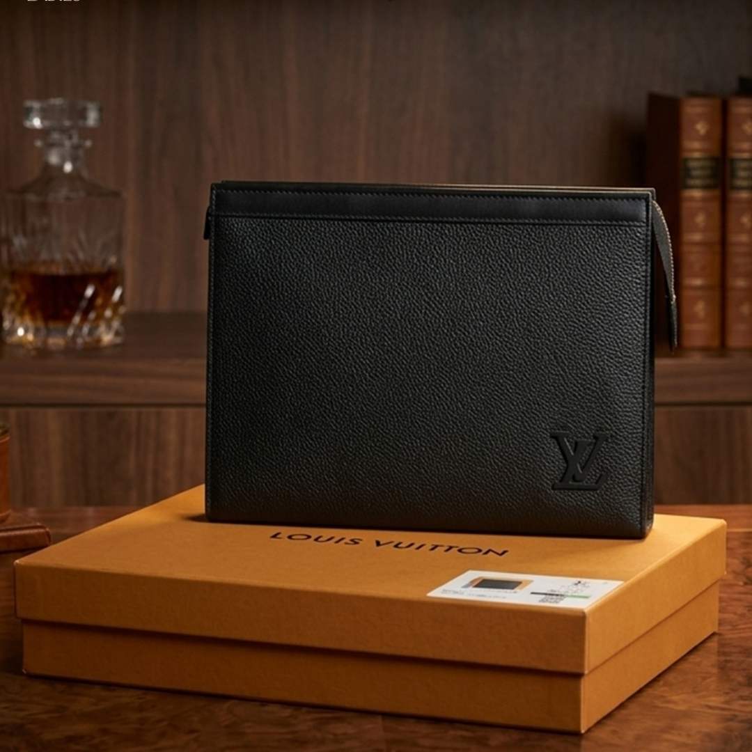 Louis Vuitton | Men Pouch | LV-01