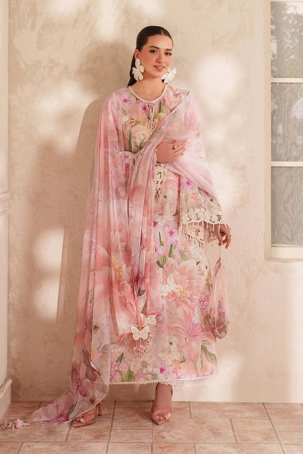 Baroque | Embroidered lawn | UF-4412