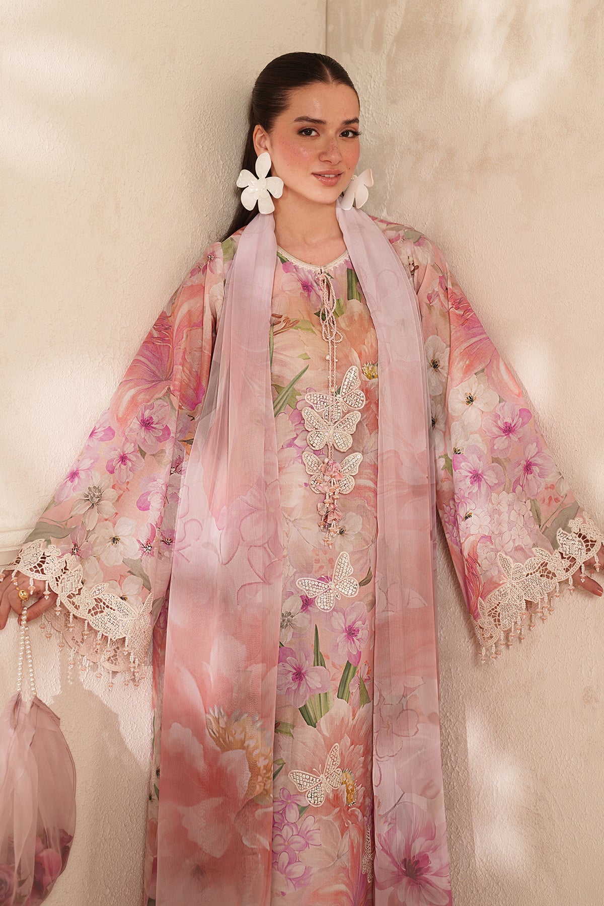 Baroque | Embroidered lawn | UF-4412