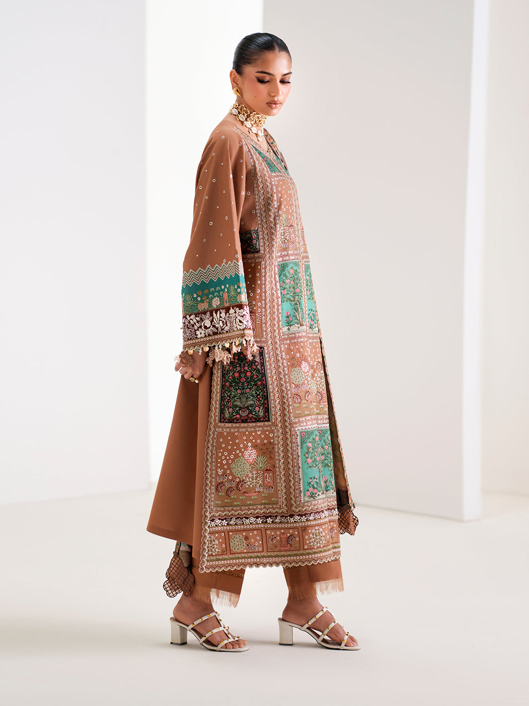 BIn ilyas | Amour Luxury Lawn '26 | 186-B