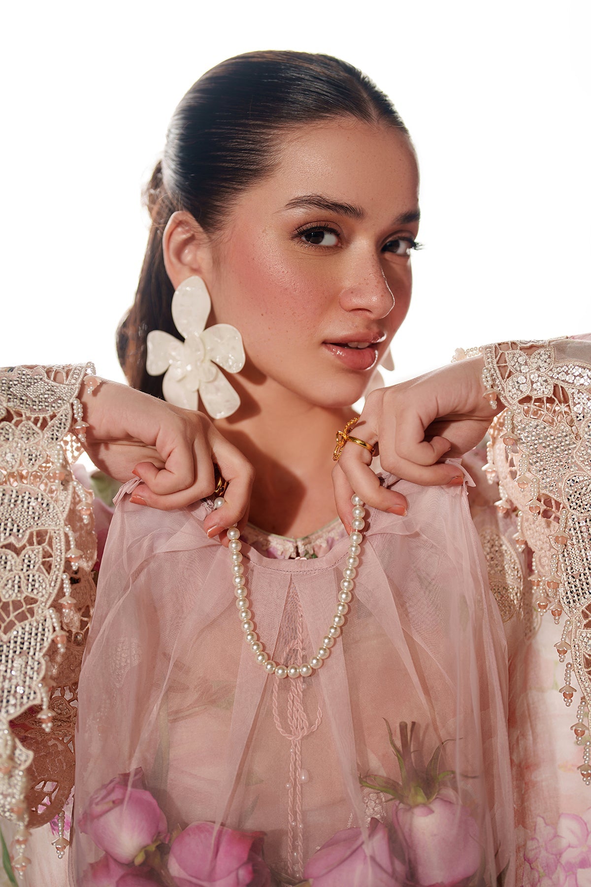 Baroque | Embroidered lawn | UF-4412
