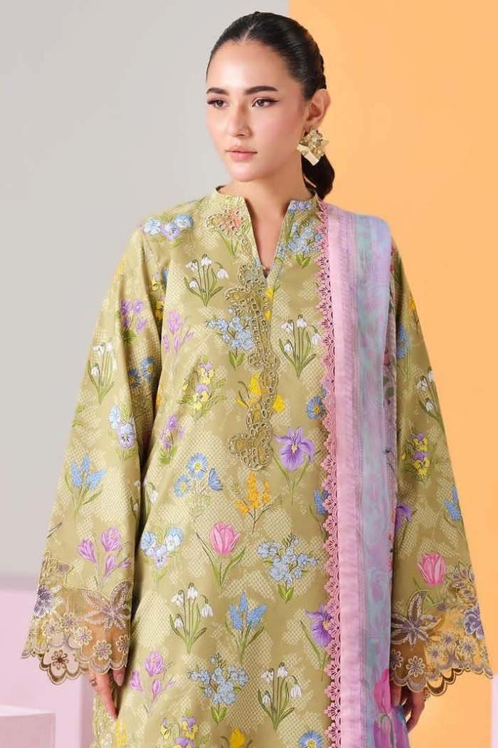 Ramsha | Rangrez Luxury Lawn - VOL 8 | R-809