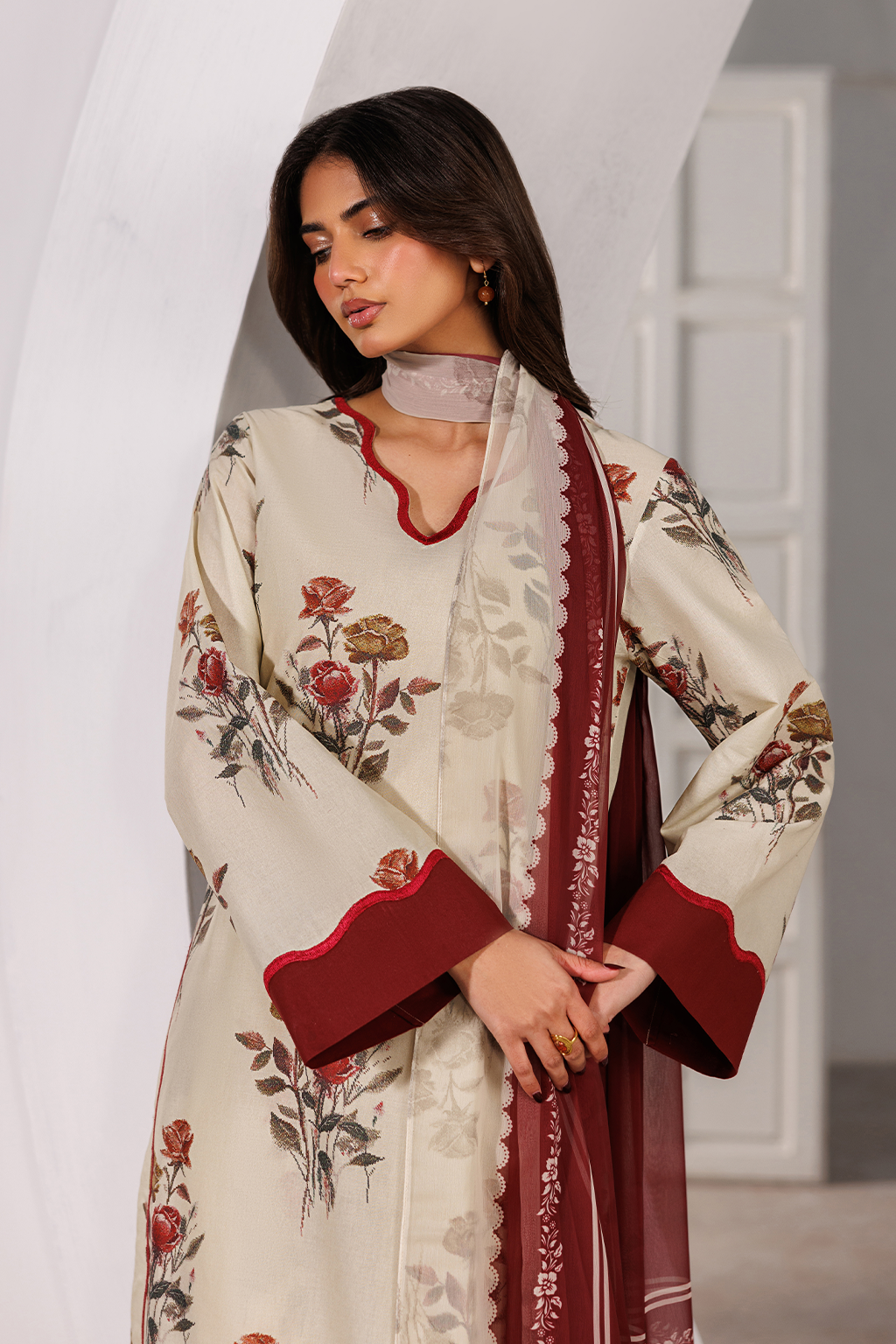 Iznik | Printed Lawn | UE-641