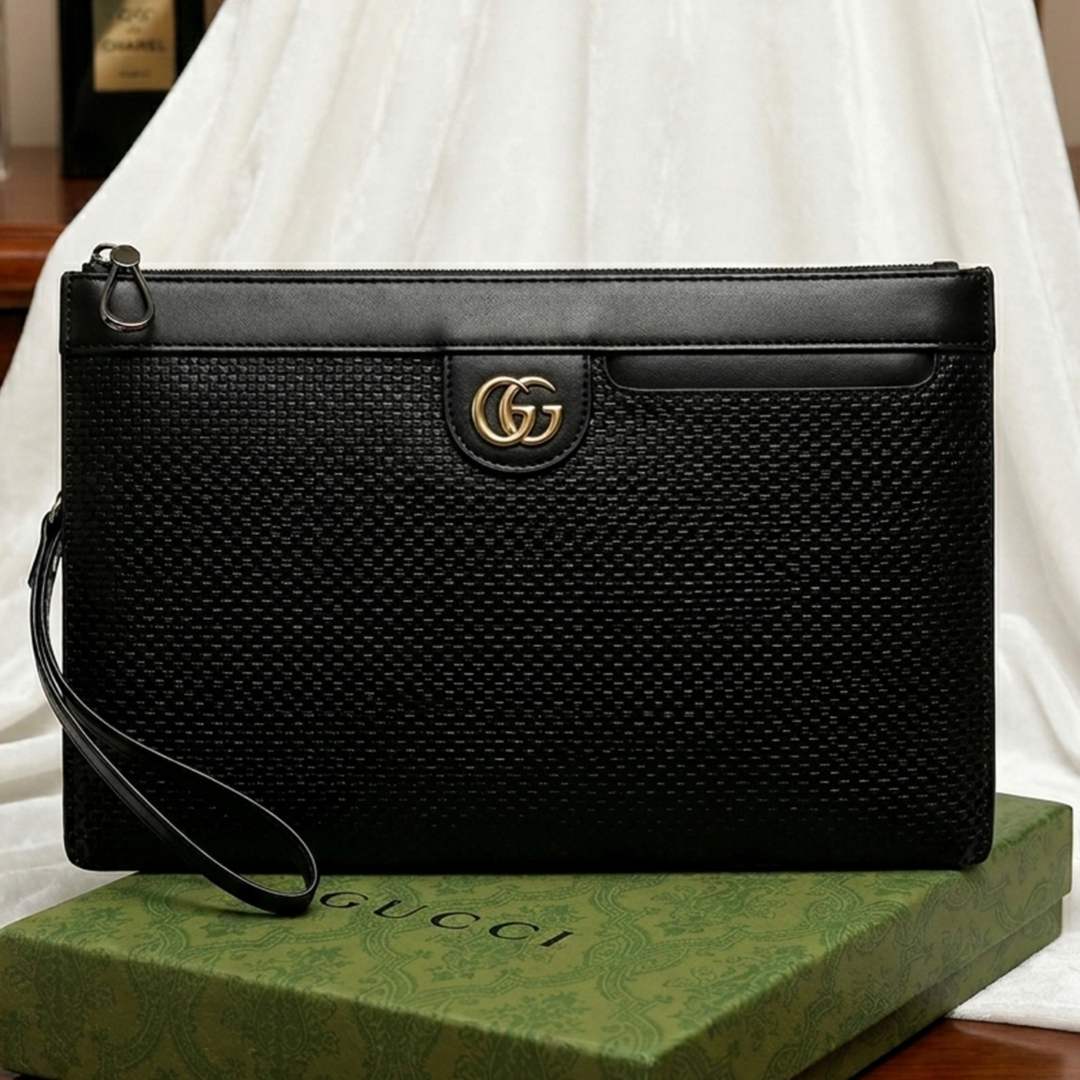 Gucci | Men Pouch | G-01