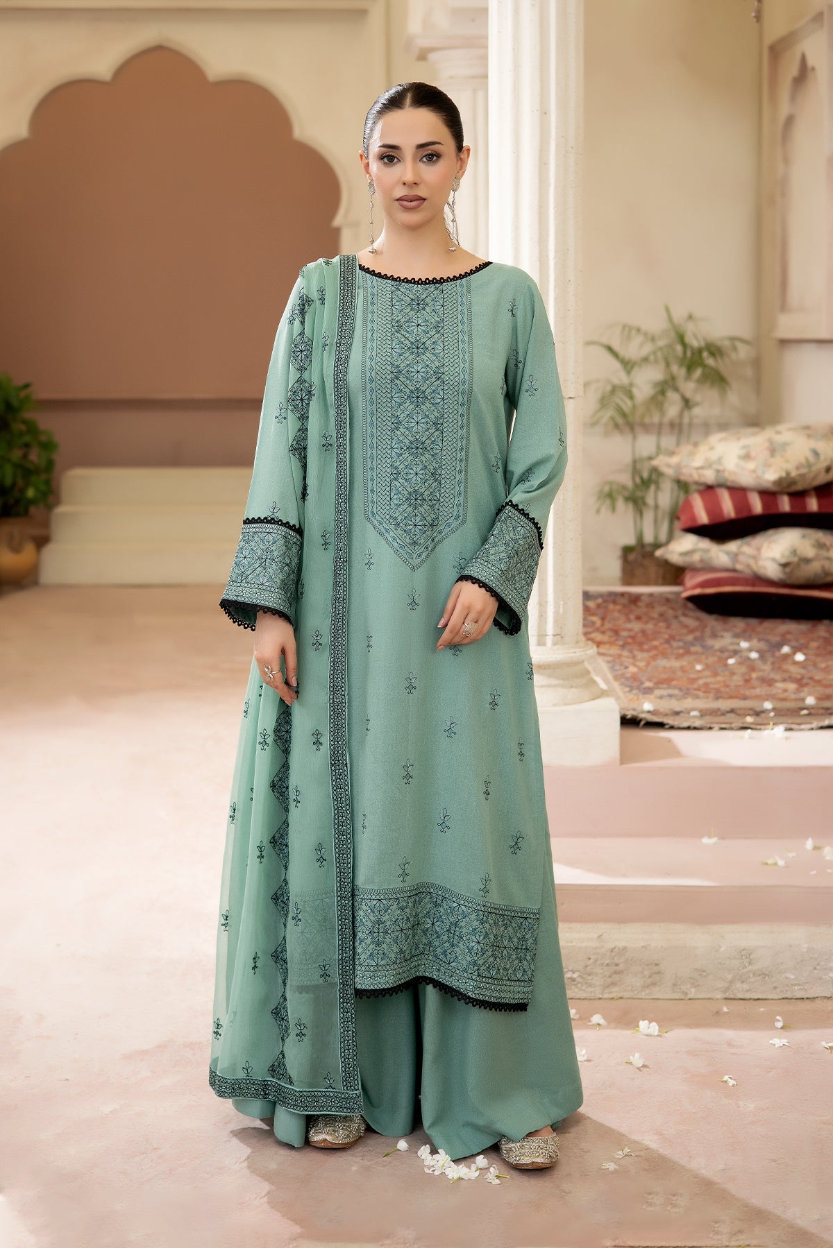Noor E Fajar | Beena Embroidered Karandi | KR-305