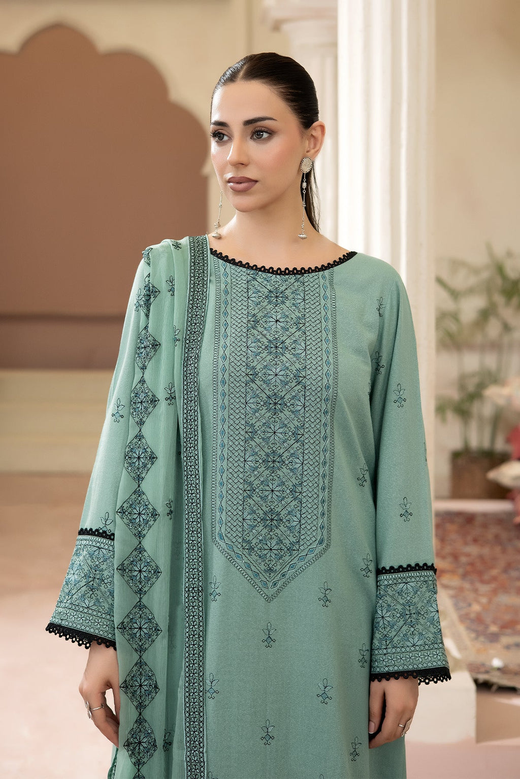 Noor E Fajar | Beena Embroidered Karandi | KR-305