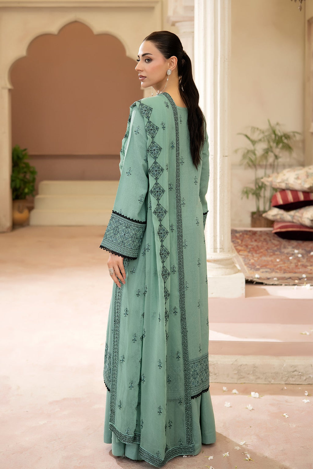Noor E Fajar | Beena Embroidered Karandi | KR-305