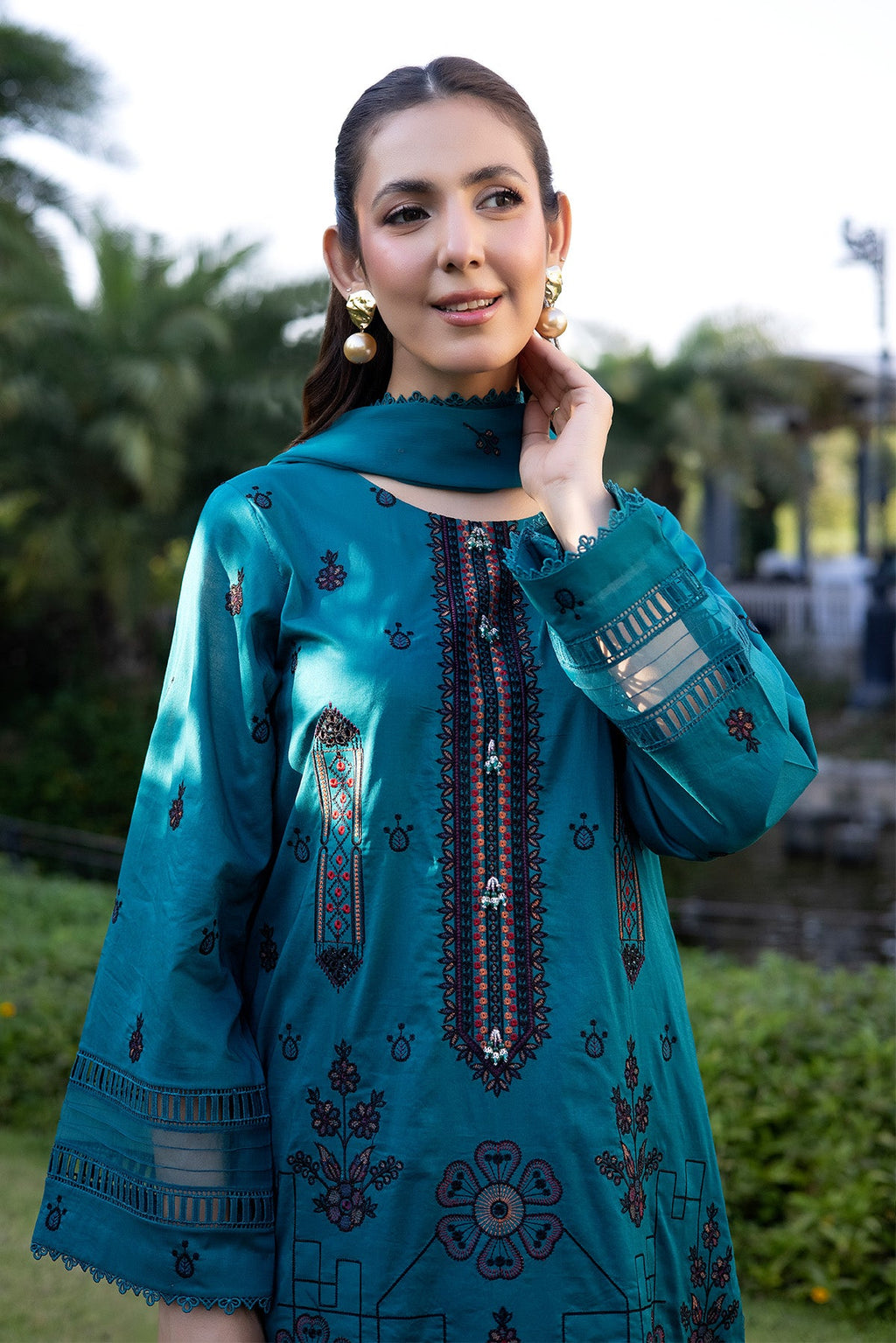 Noor-e-Fajar | Gardenia Luxury Lawn | GR-007