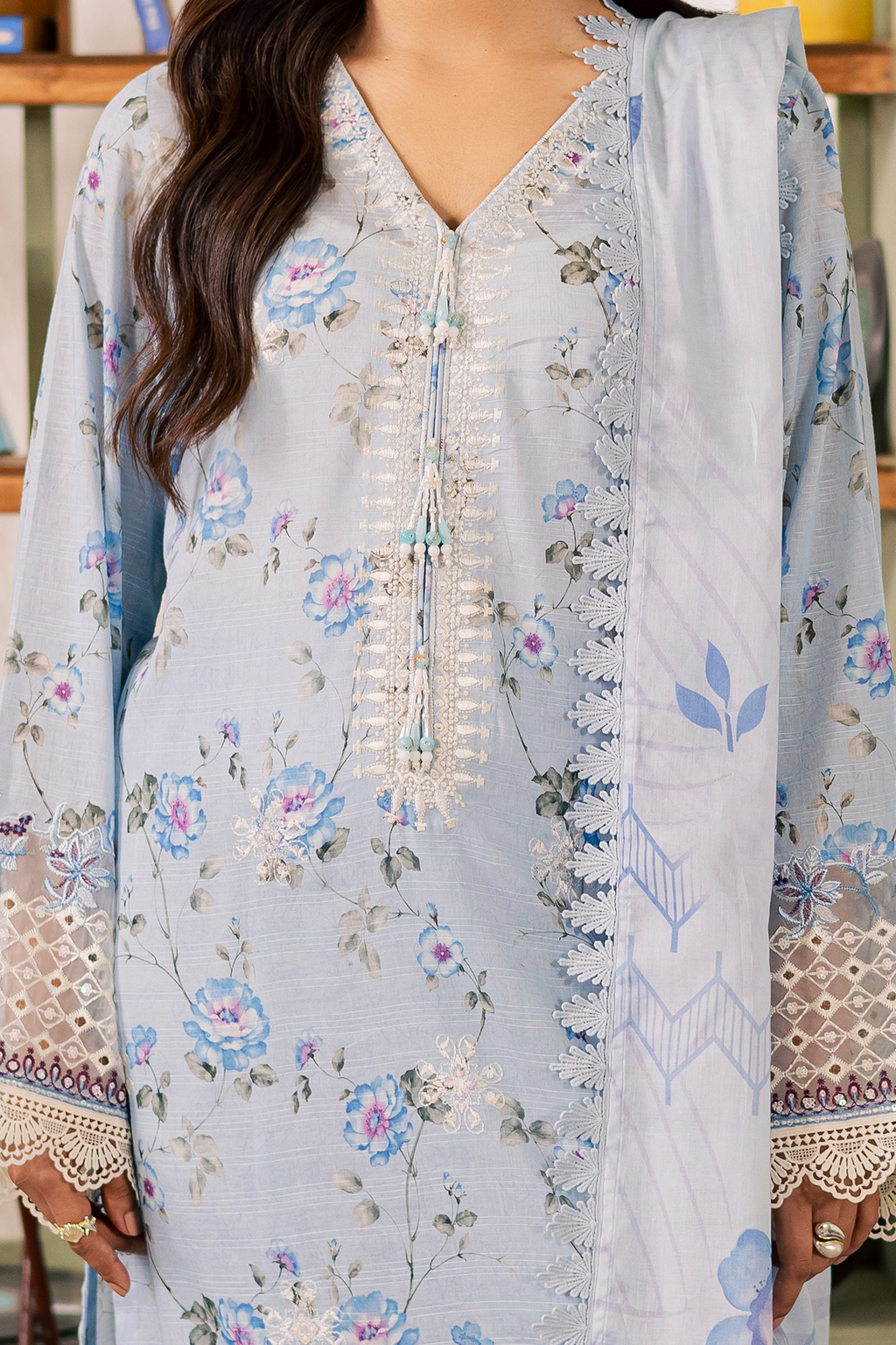 Riaz Arts | Daria - Classic Threads | DA-62