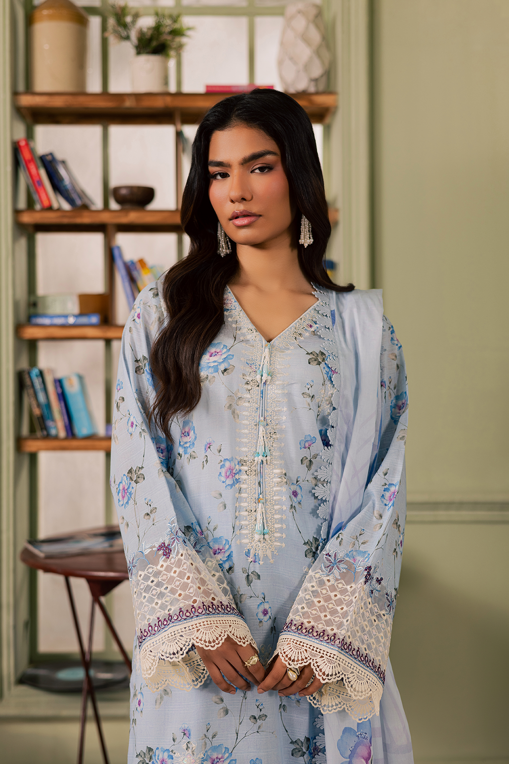 Riaz Arts | Daria - Classic Threads | DA-62