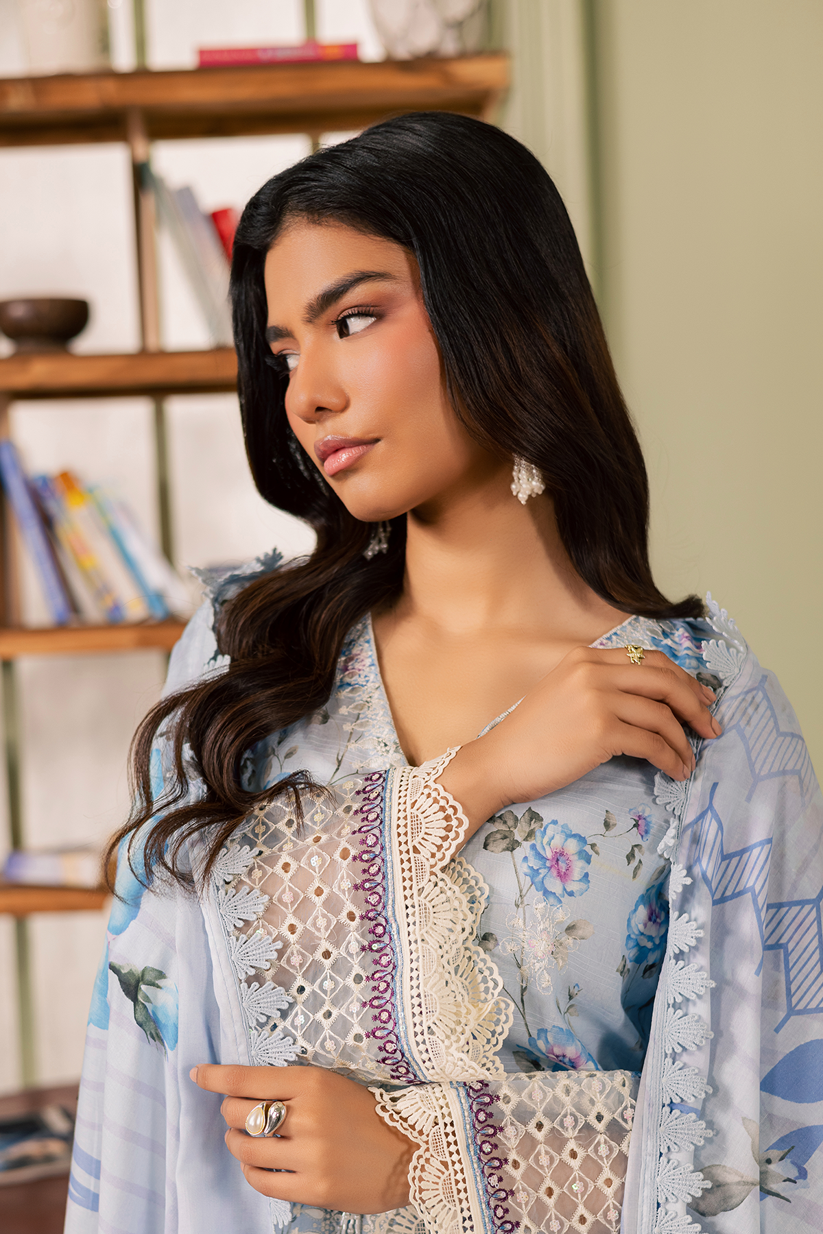 Riaz Arts | Daria - Classic Threads | DA-62