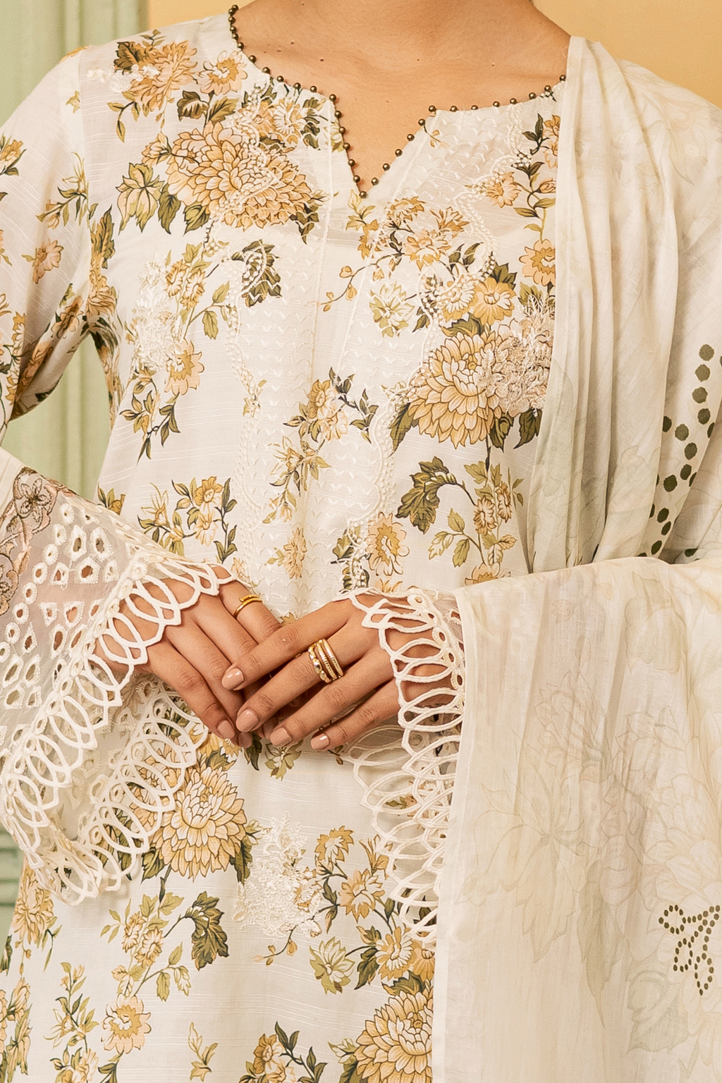 Riaz Arts | Daria - Classic Threads | DA-63