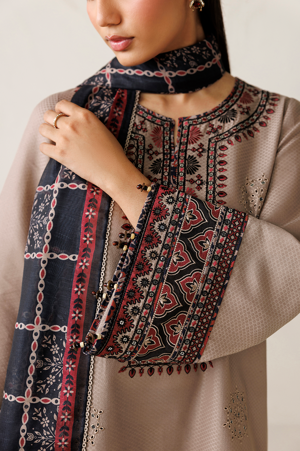 Jazmin | Embroidered Dobby Winter | RTW-0282