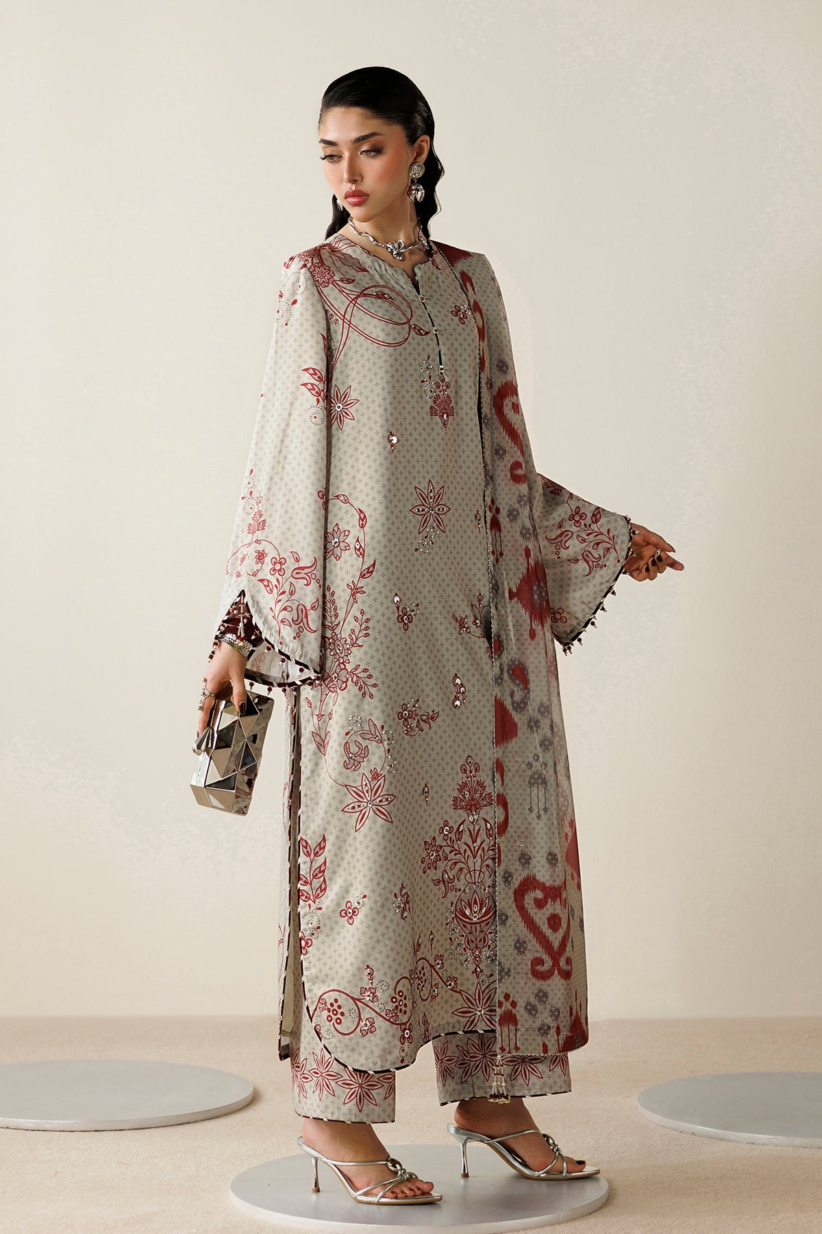 Jazmin | Orlina Raw Silk 26 | OR26-D06