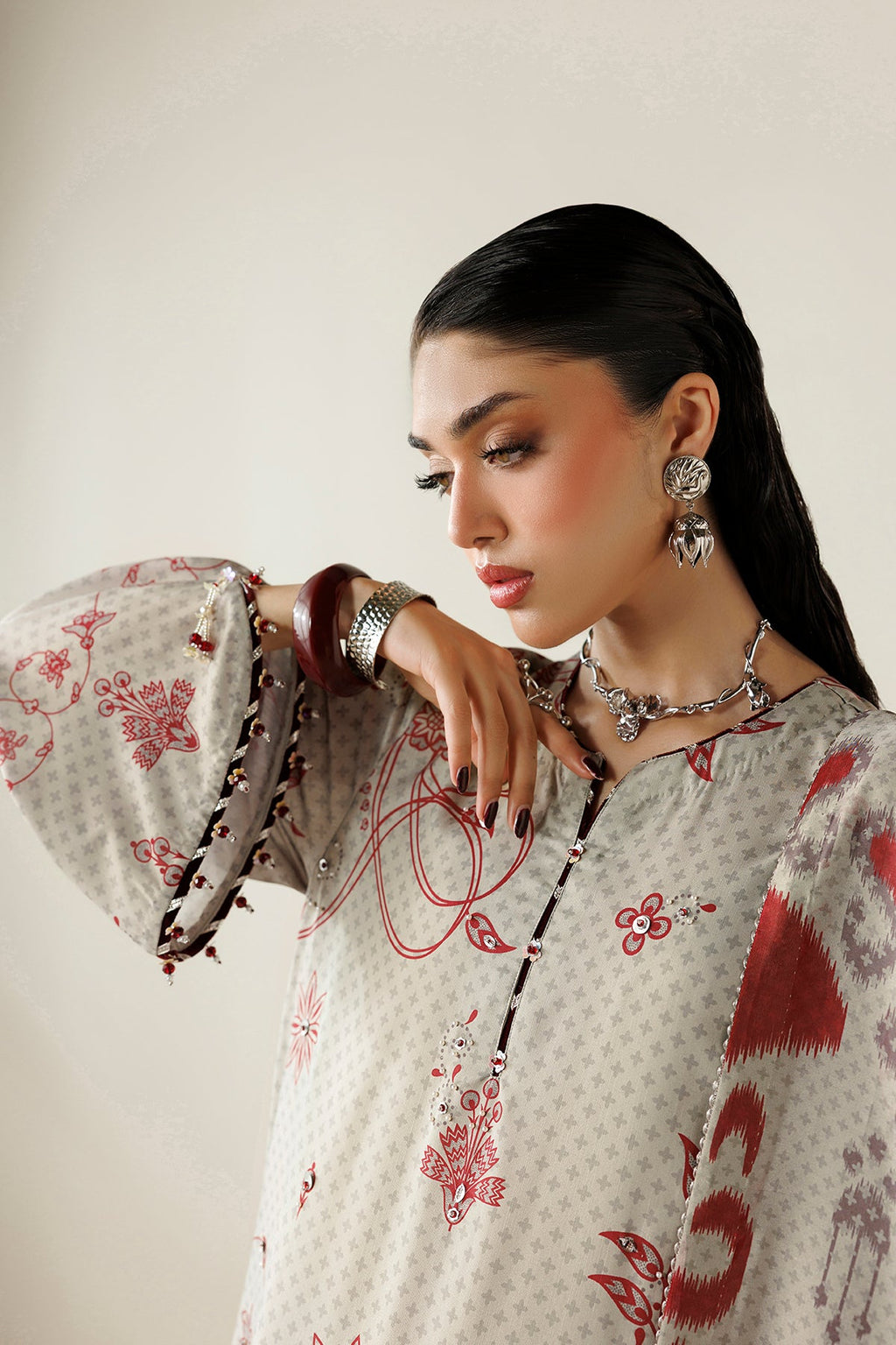 Jazmin | Orlina Raw Silk 26 | OR26-D06