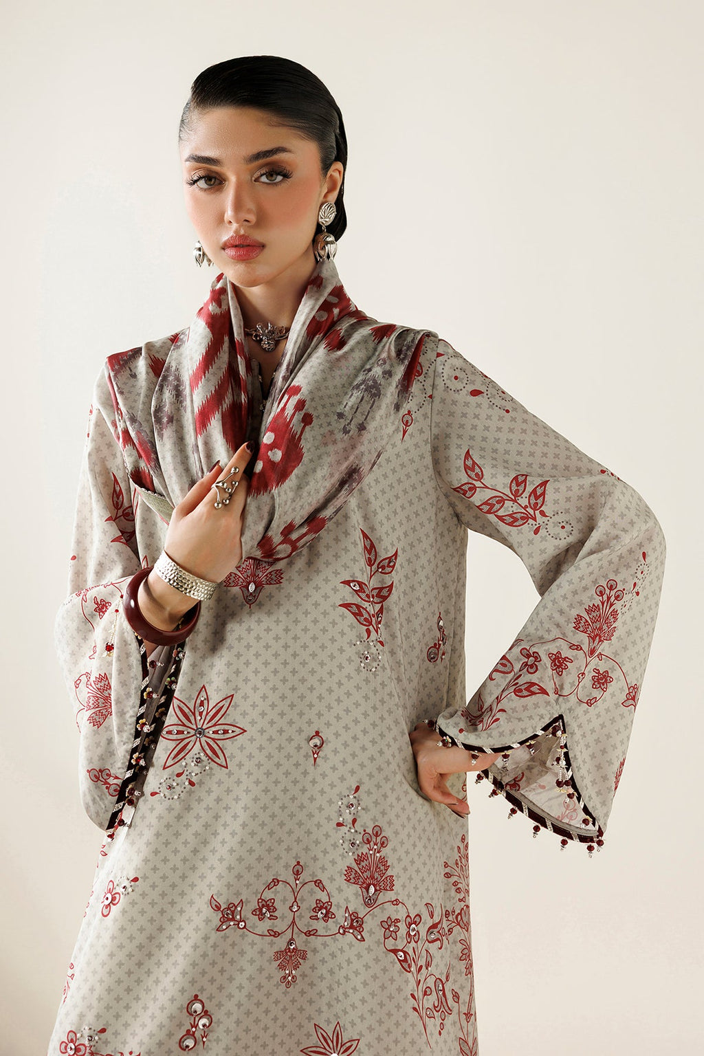 Jazmin | Orlina Raw Silk 26 | OR26-D06