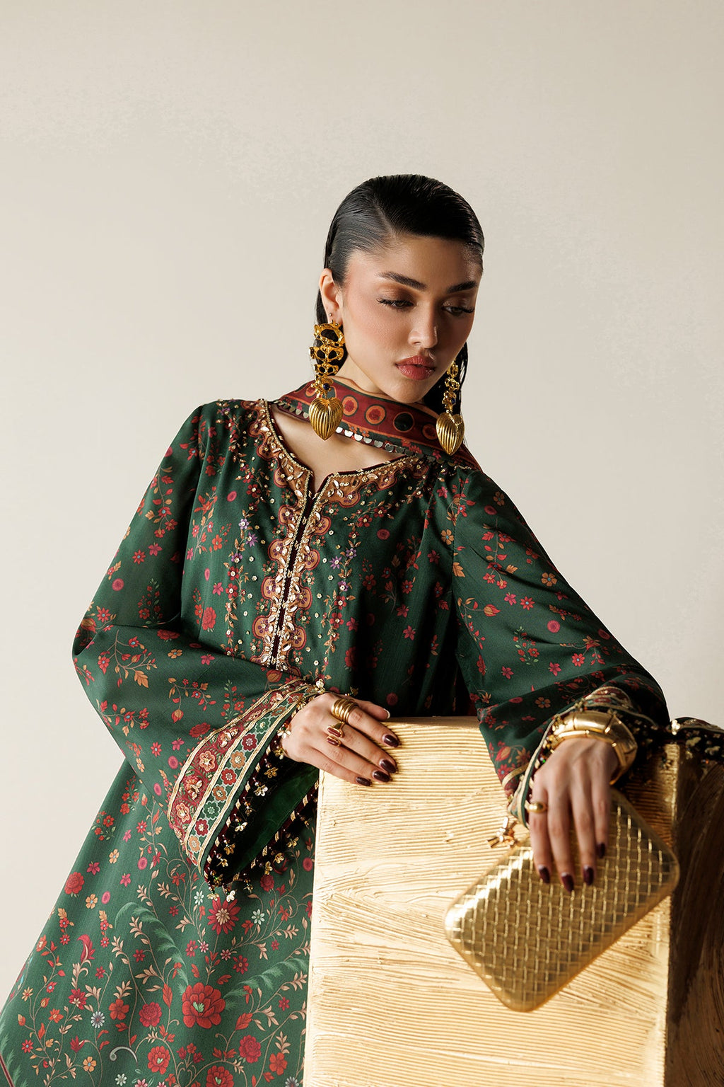 Jazmin | Orlina Raw Silk 26 | OR26-D01