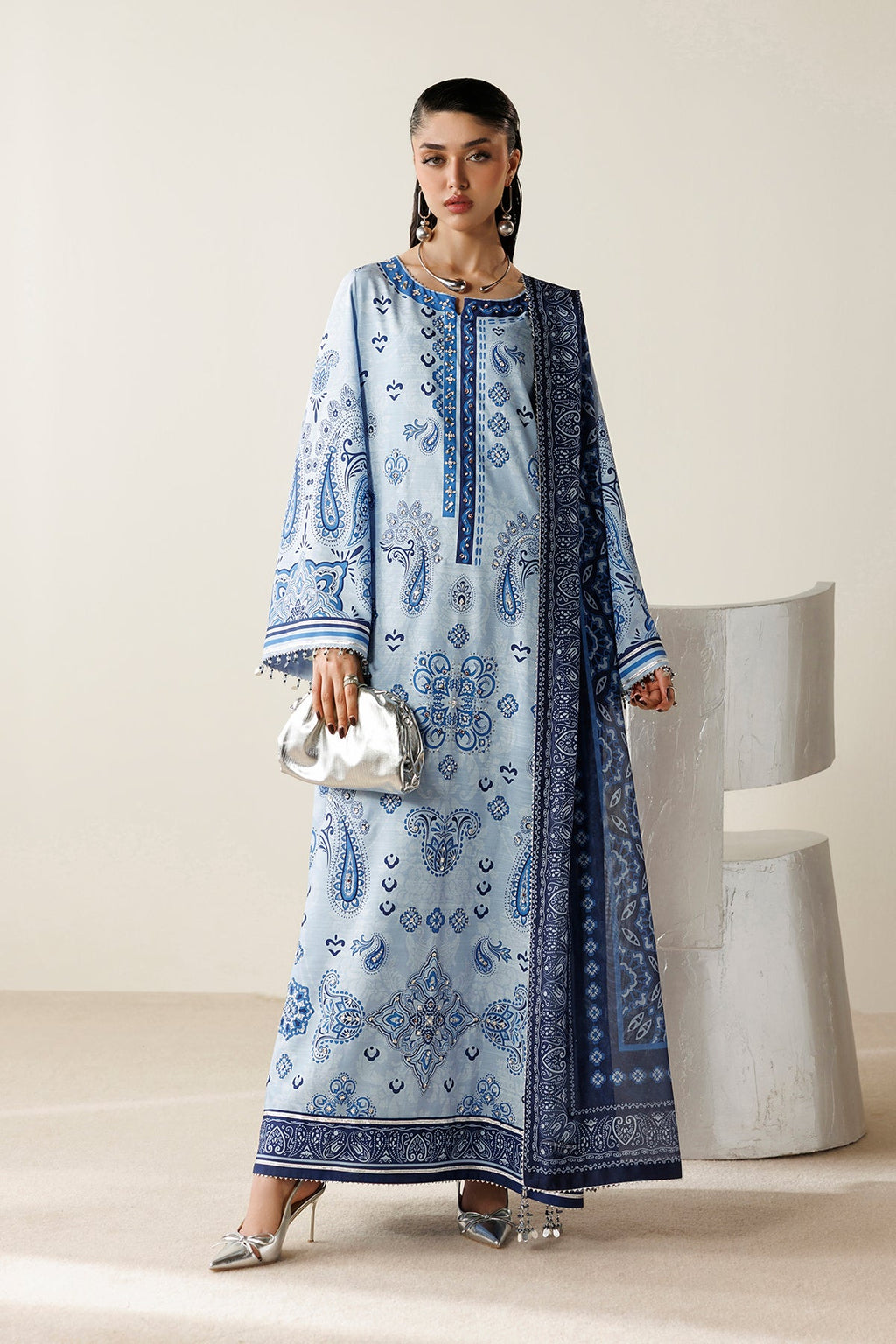 Jazmin | Orlina Raw Silk 26 | OR26-D02