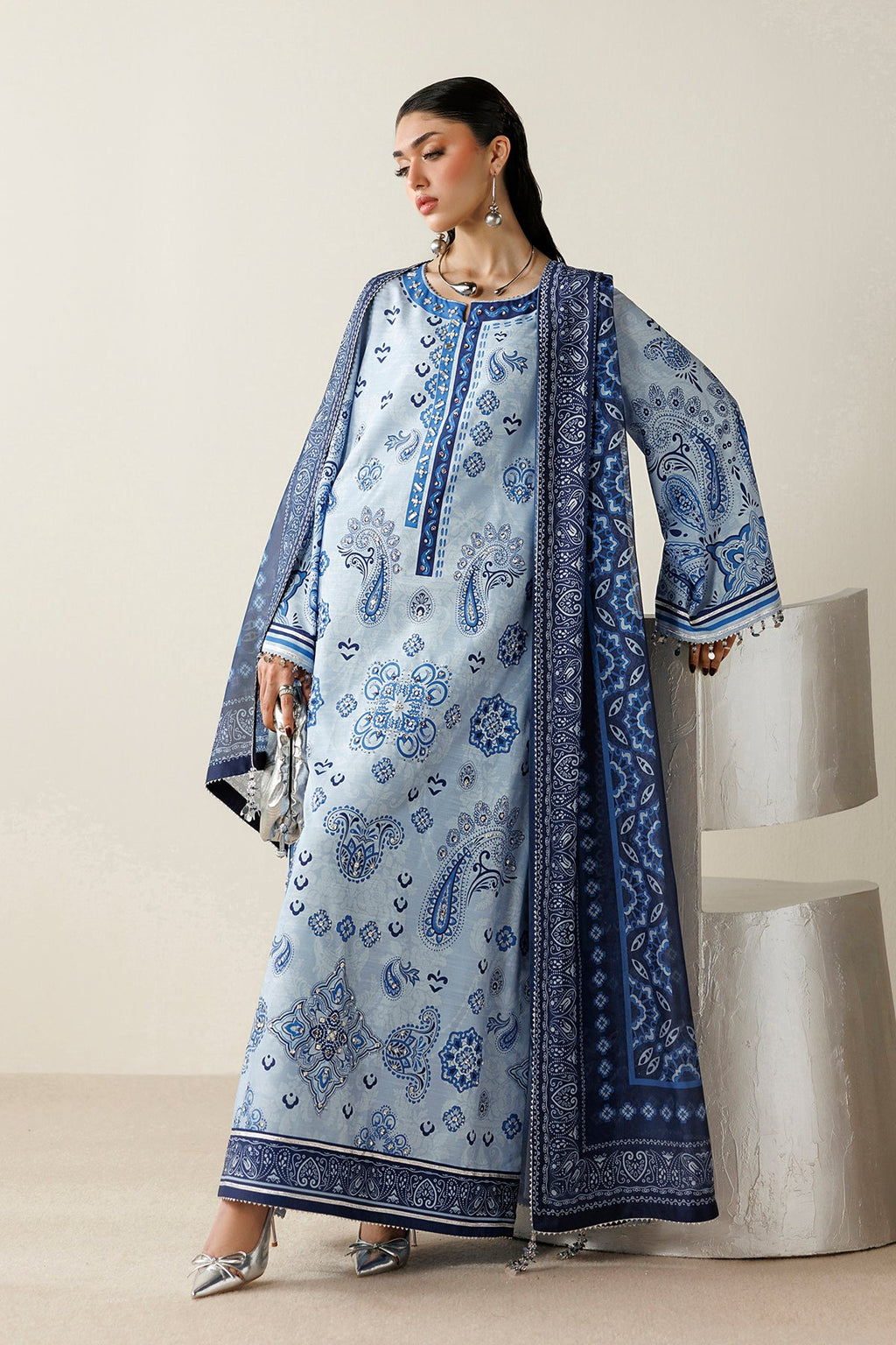 Jazmin | Orlina Raw Silk 26 | OR26-D02