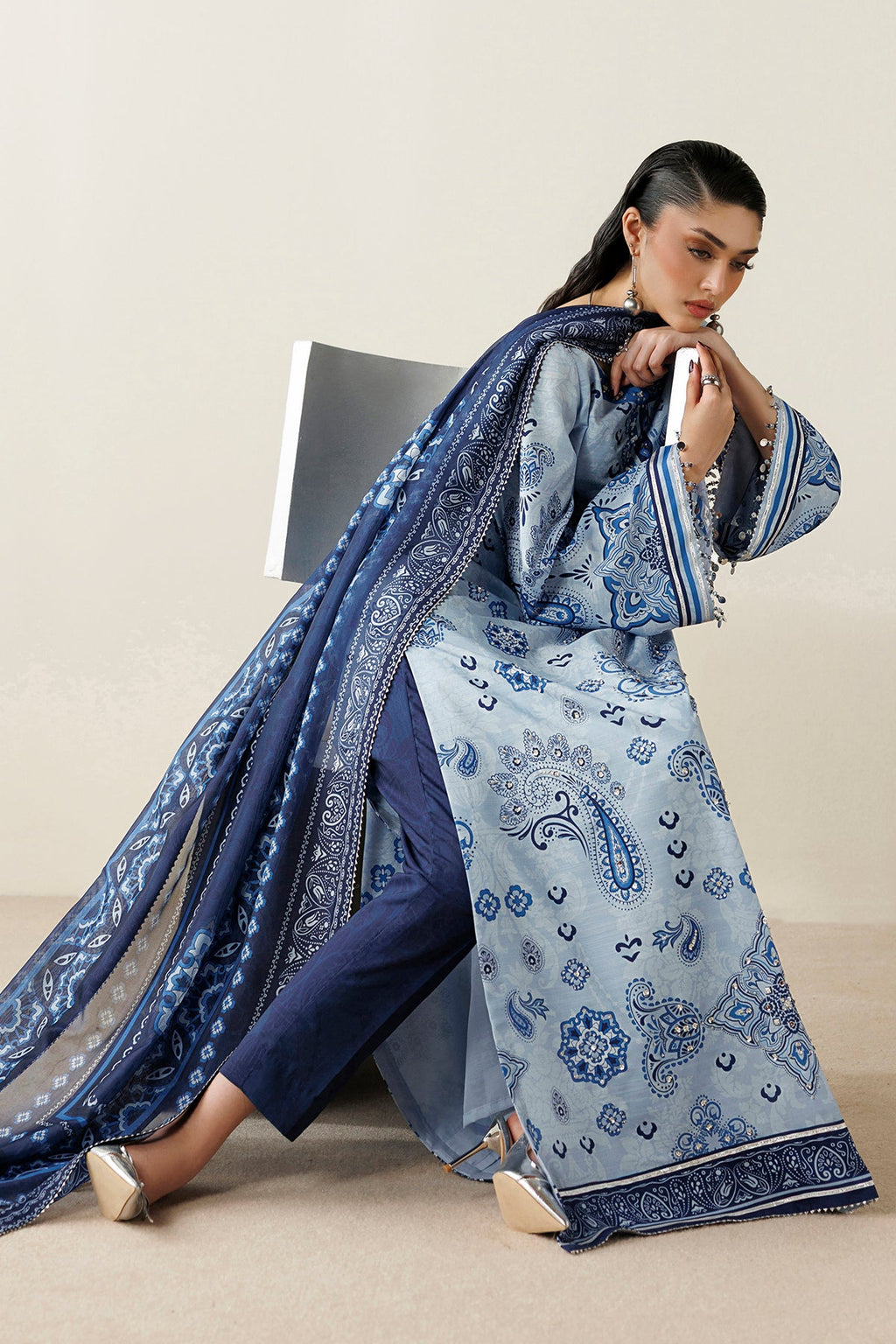 Jazmin | Orlina Raw Silk 26 | OR26-D02