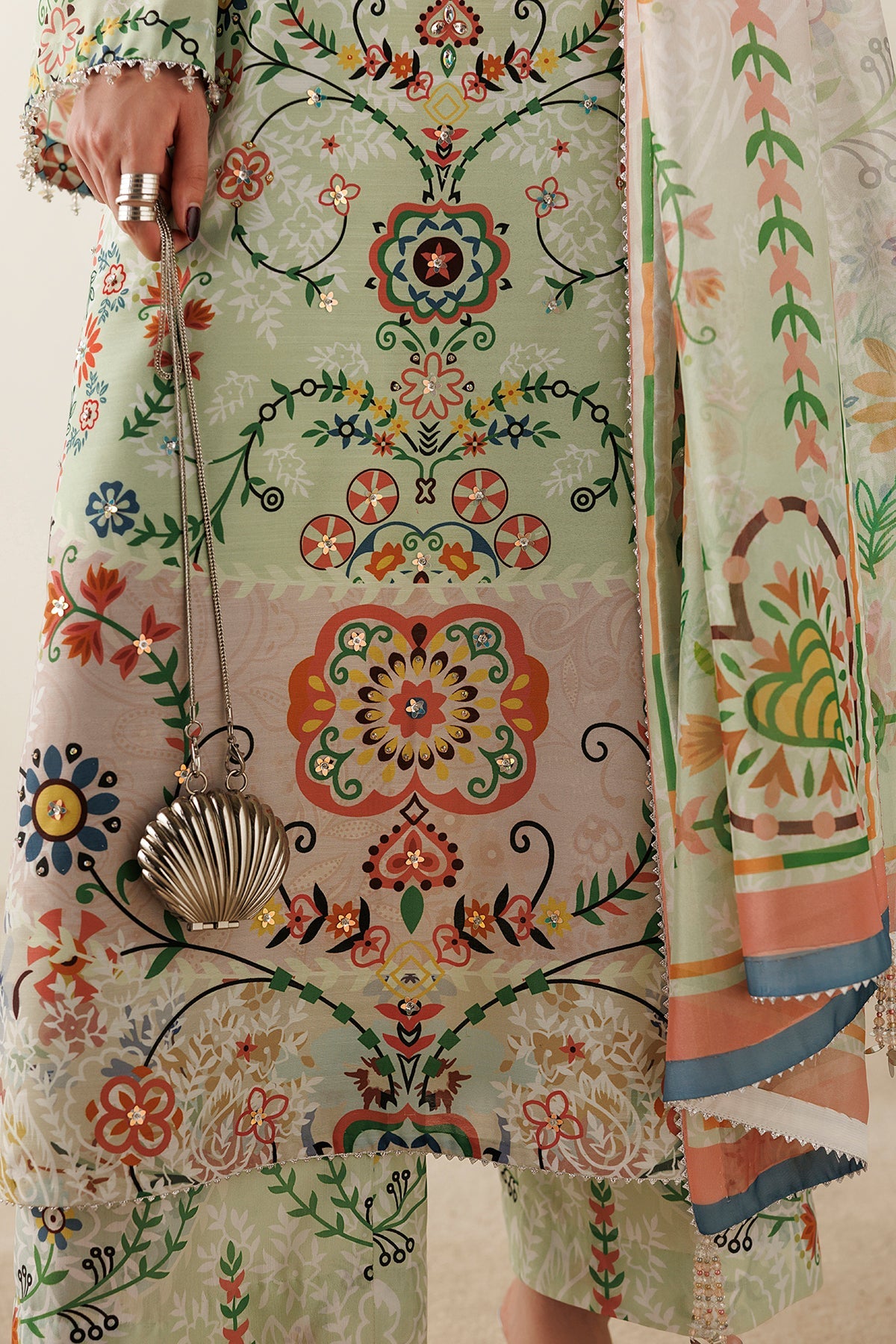 Jazmin | Orlina Raw Silk 26 | OR26-D10