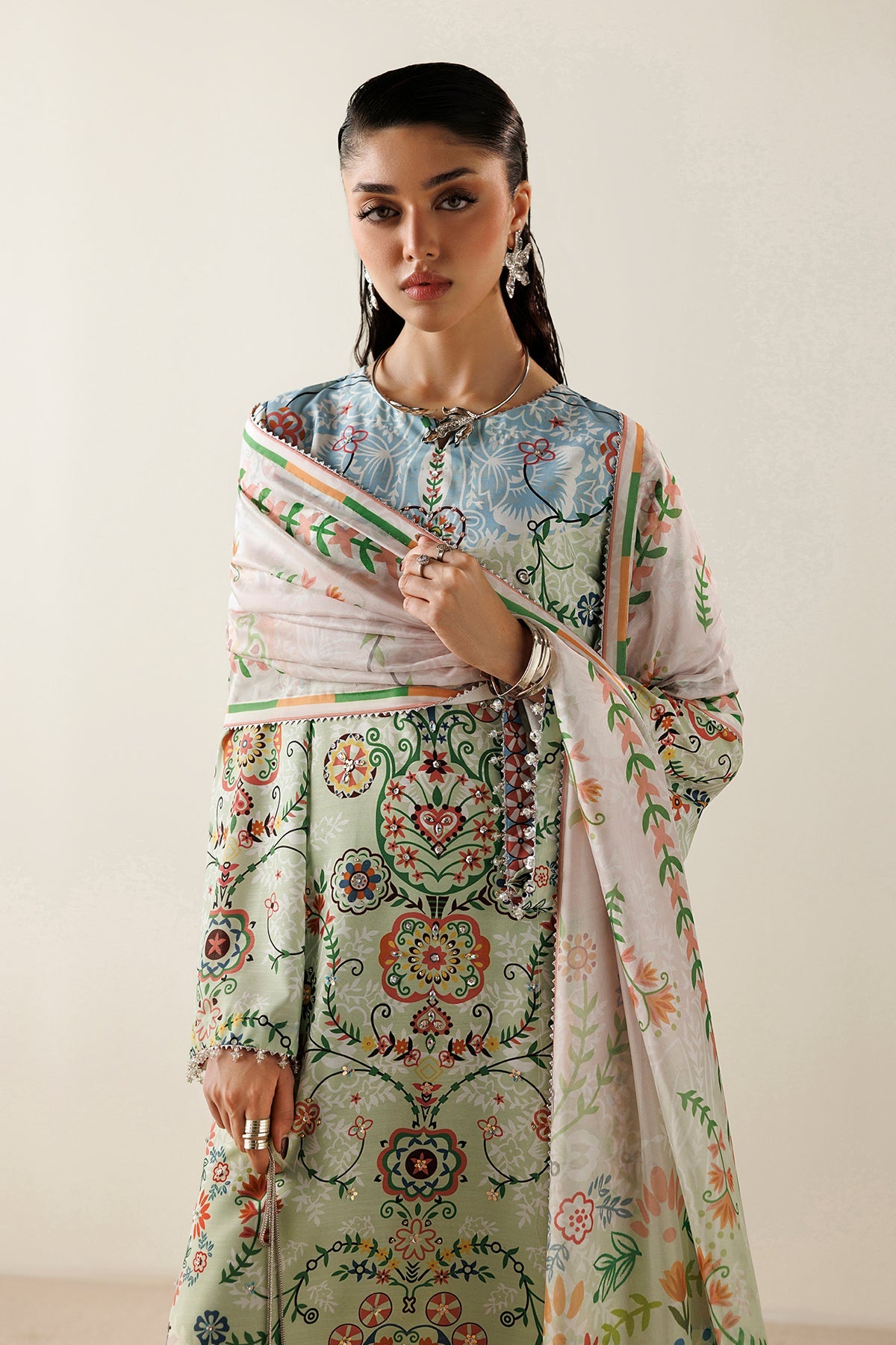 Jazmin | Orlina Raw Silk 26 | OR26-D10