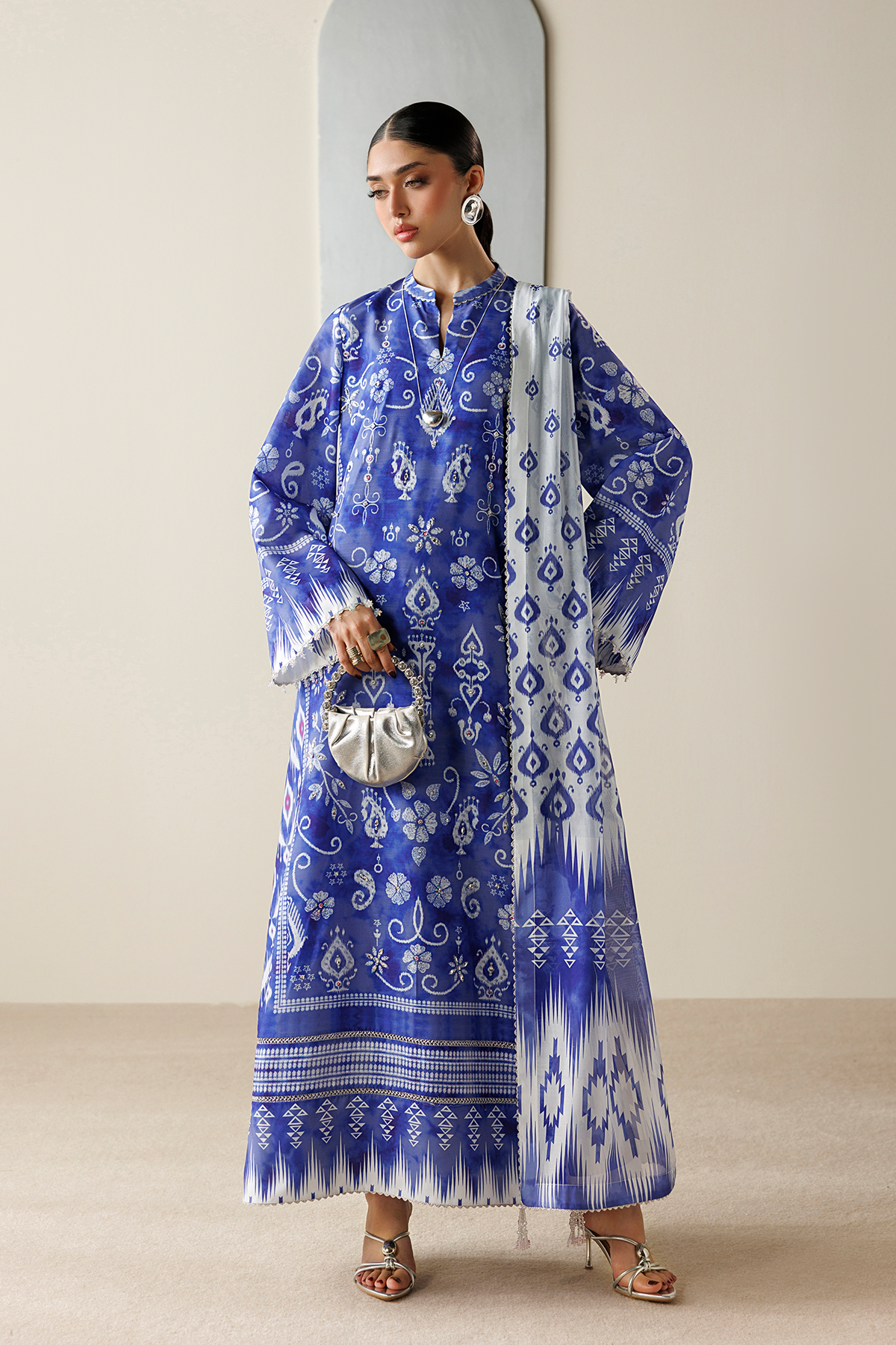 Jazmin | Orlina Raw Silk 26 | OR26-D09
