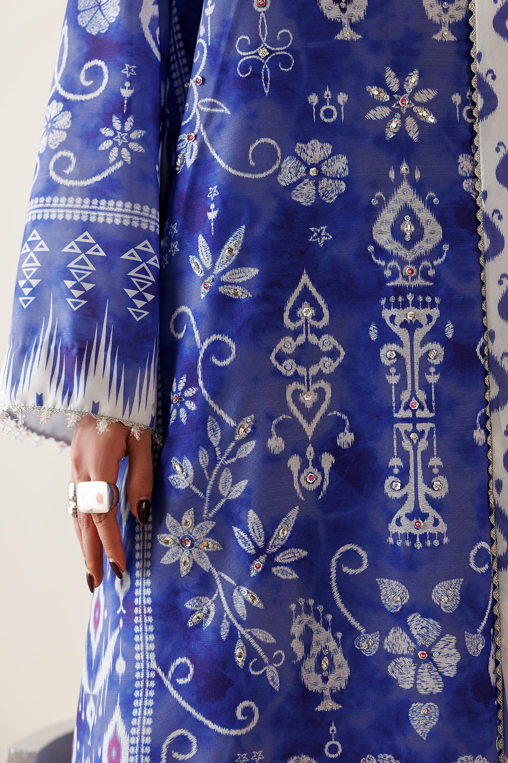 Jazmin | Orlina Raw Silk 26 | OR26-D09
