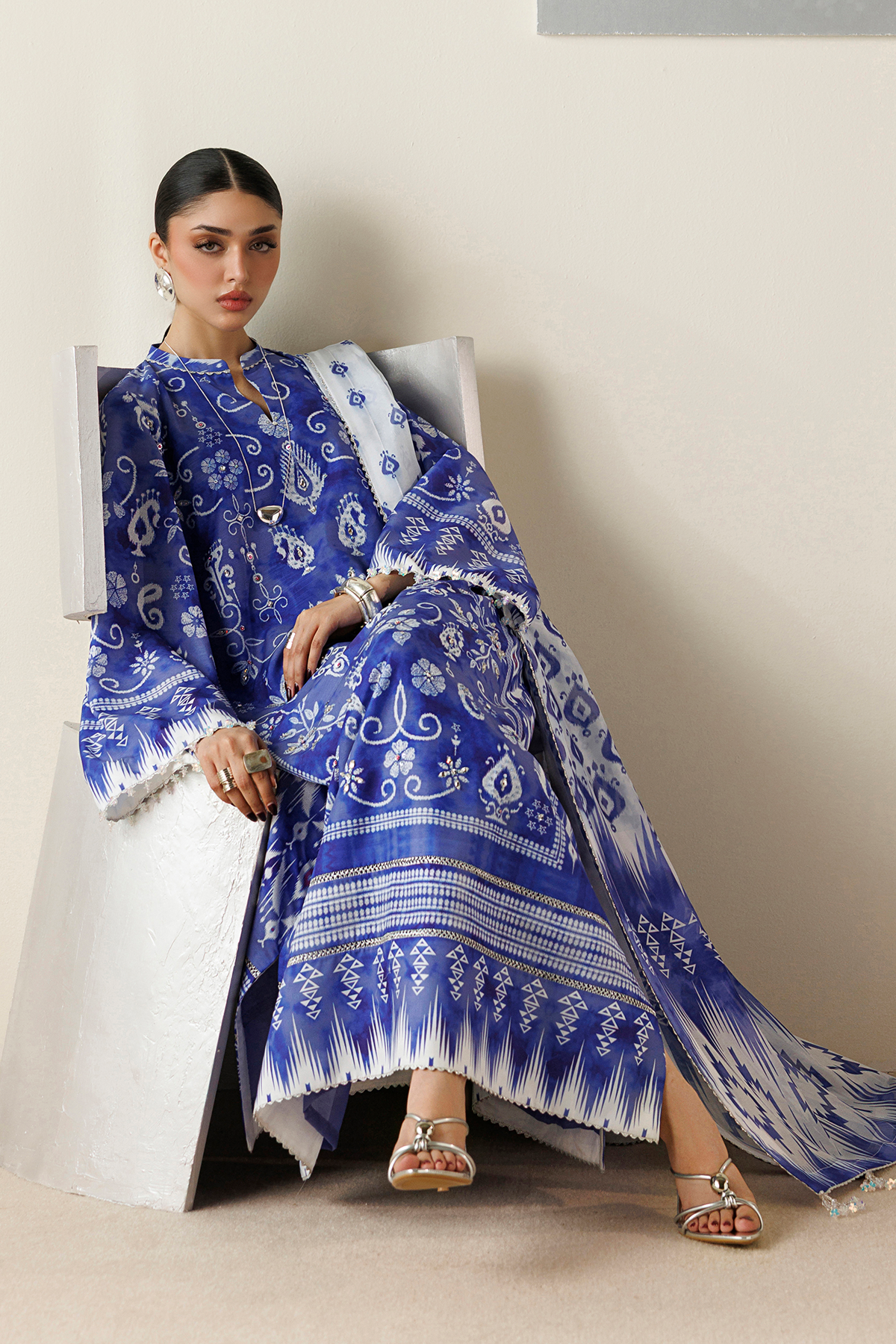 Jazmin | Orlina Raw Silk 26 | OR26-D09