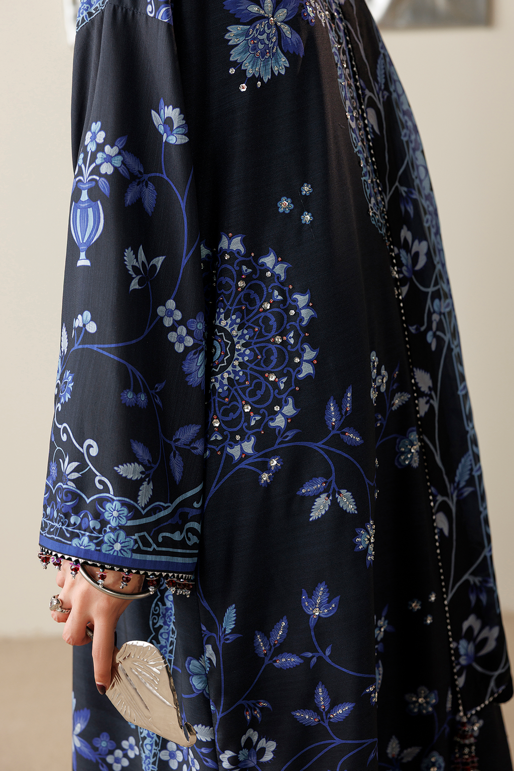 Jazmin | Orlina Raw Silk 26 | OR26-D05