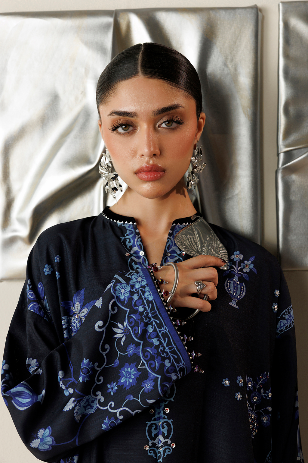 Jazmin | Orlina Raw Silk 26 | OR26-D05