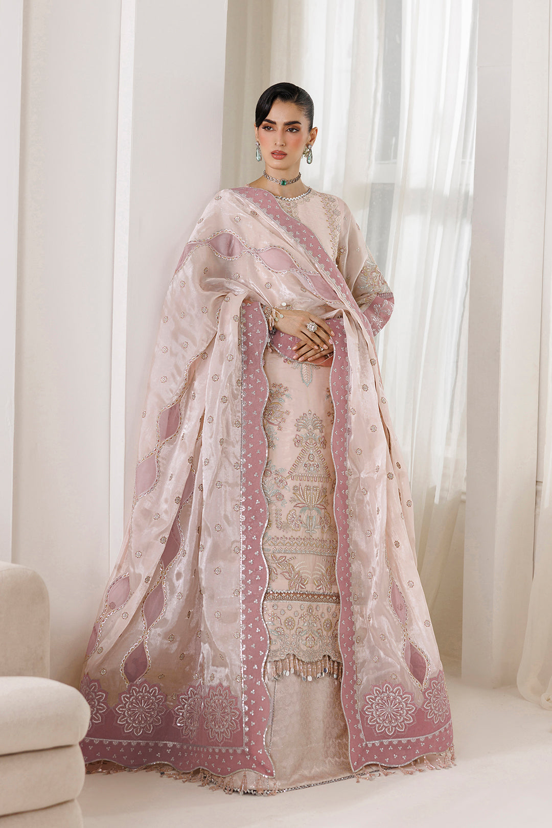 Alizeh | La Ruhe Festive | AF-CH-2262-Taurus
