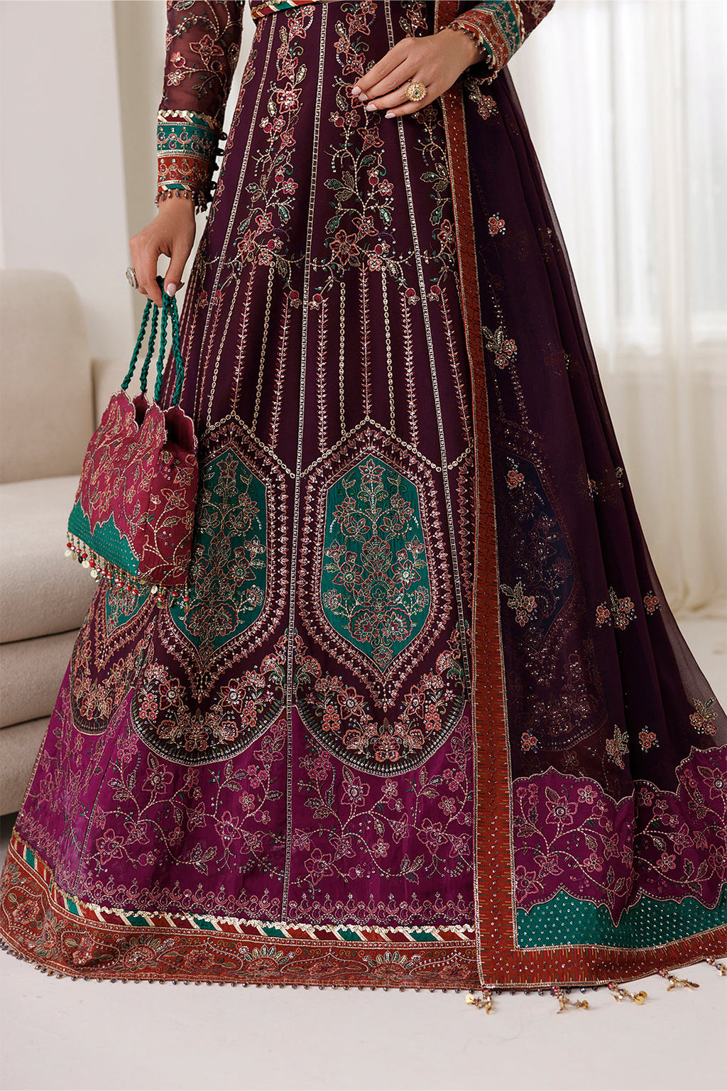 Alizeh | La Ruhe Festive | AF-CH-2267-Dawn
