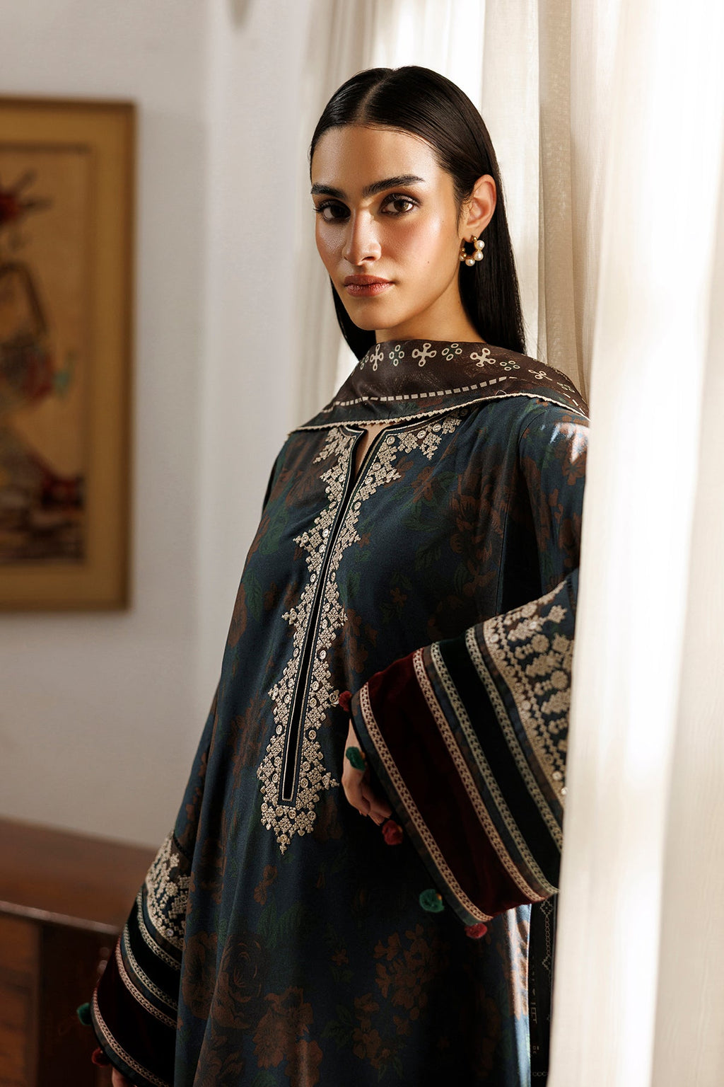 Jazmin | Embroidered Viscose Winter | UW-0266