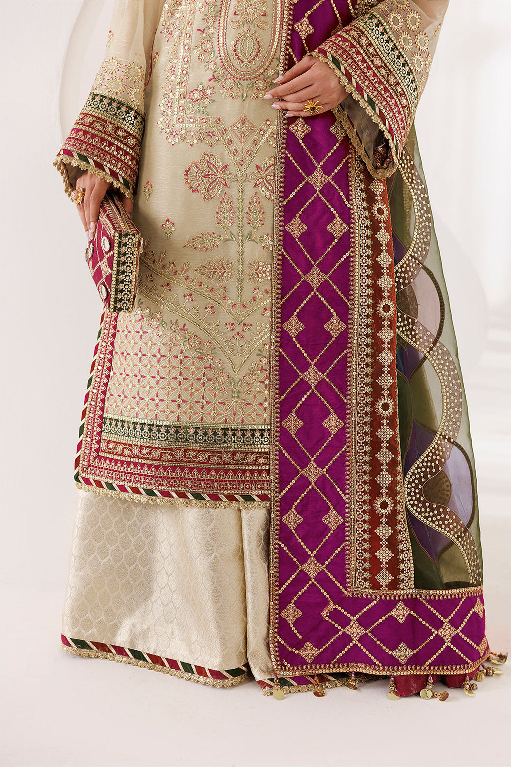 Alizeh | La Ruhe Festive | AF-CH-2264-Cew